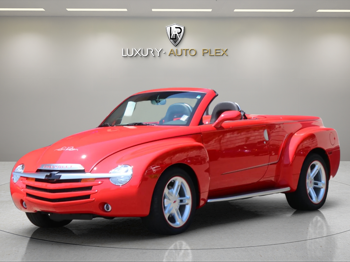2003 Chevrolet SSR photo 3