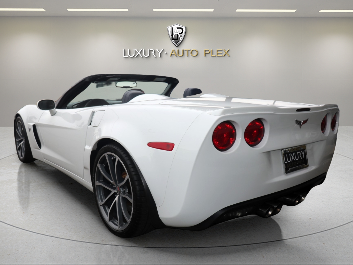 2013 Chevrolet Corvette 427 - Photo 5
