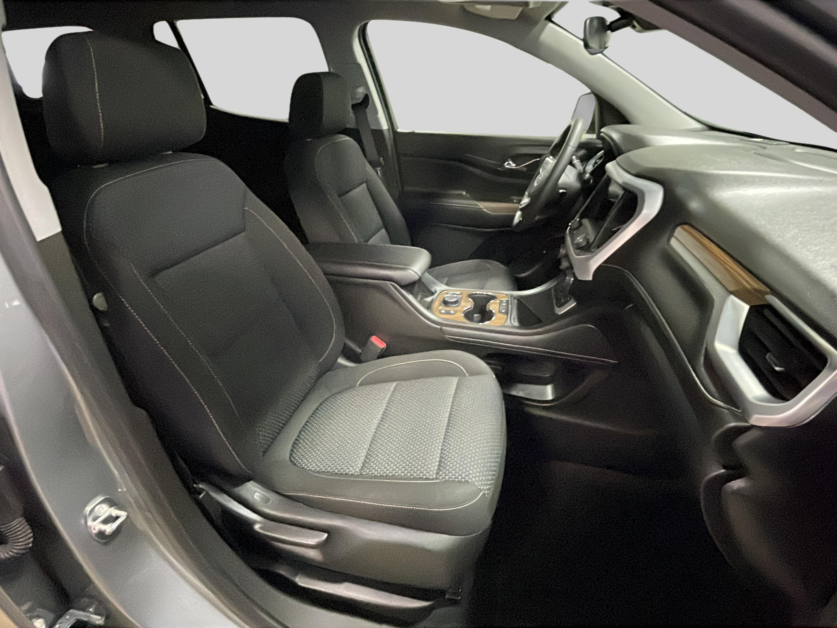 2023 Gmc Acadia SLE photo 17