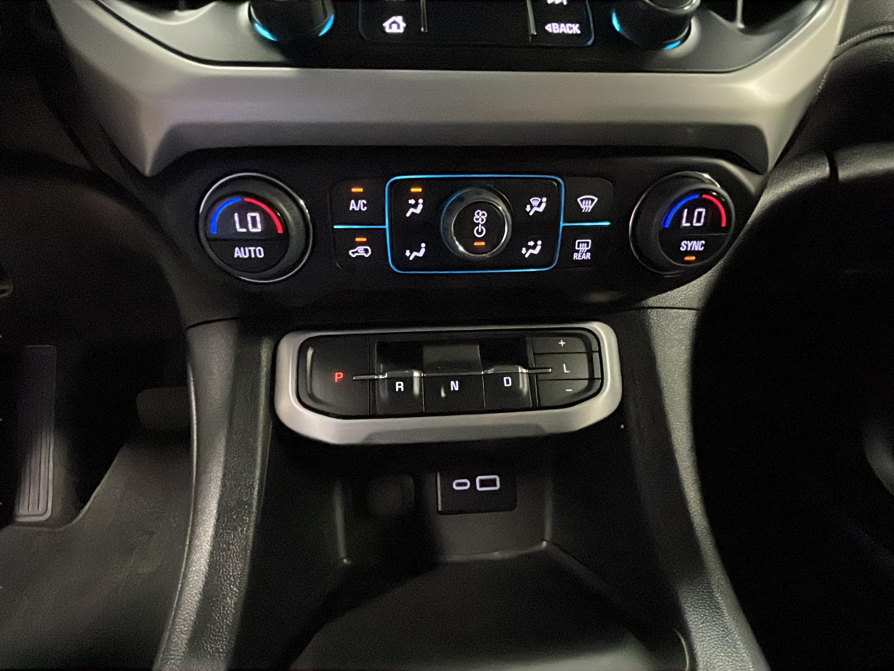 2023 Gmc Acadia SLE photo 11