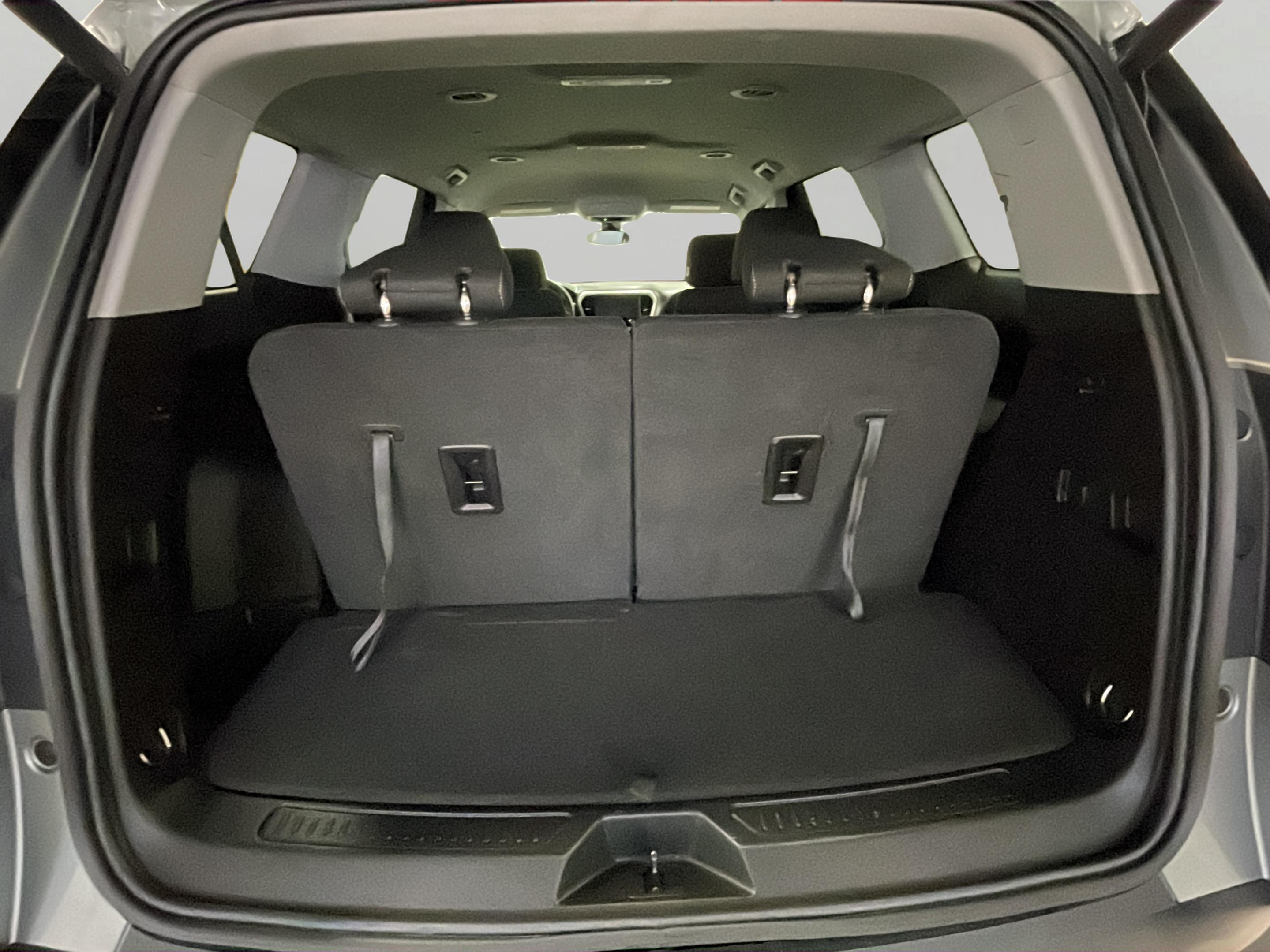 2023 Gmc Acadia SLE photo 16