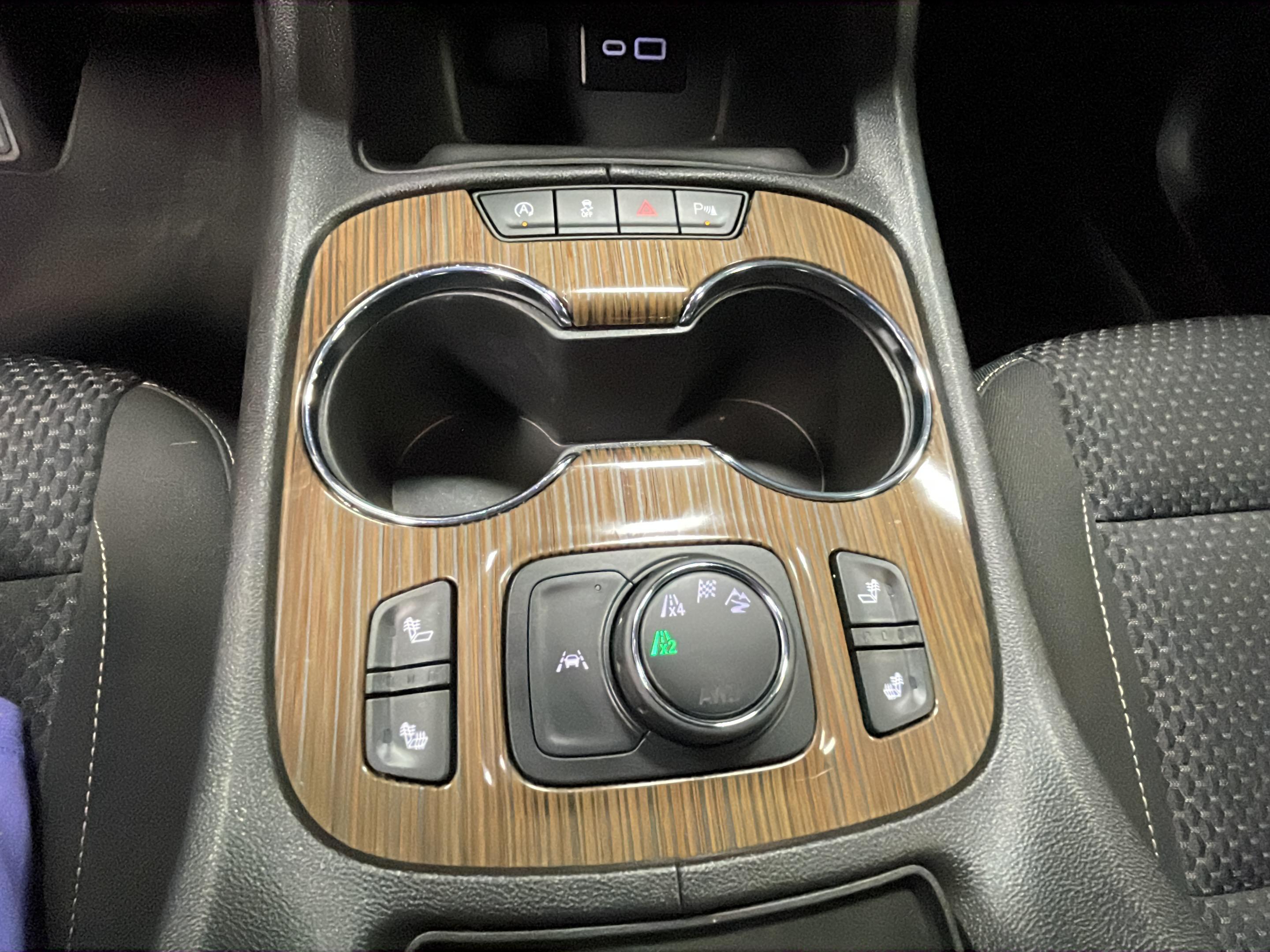 2023 Gmc Acadia SLE photo 12