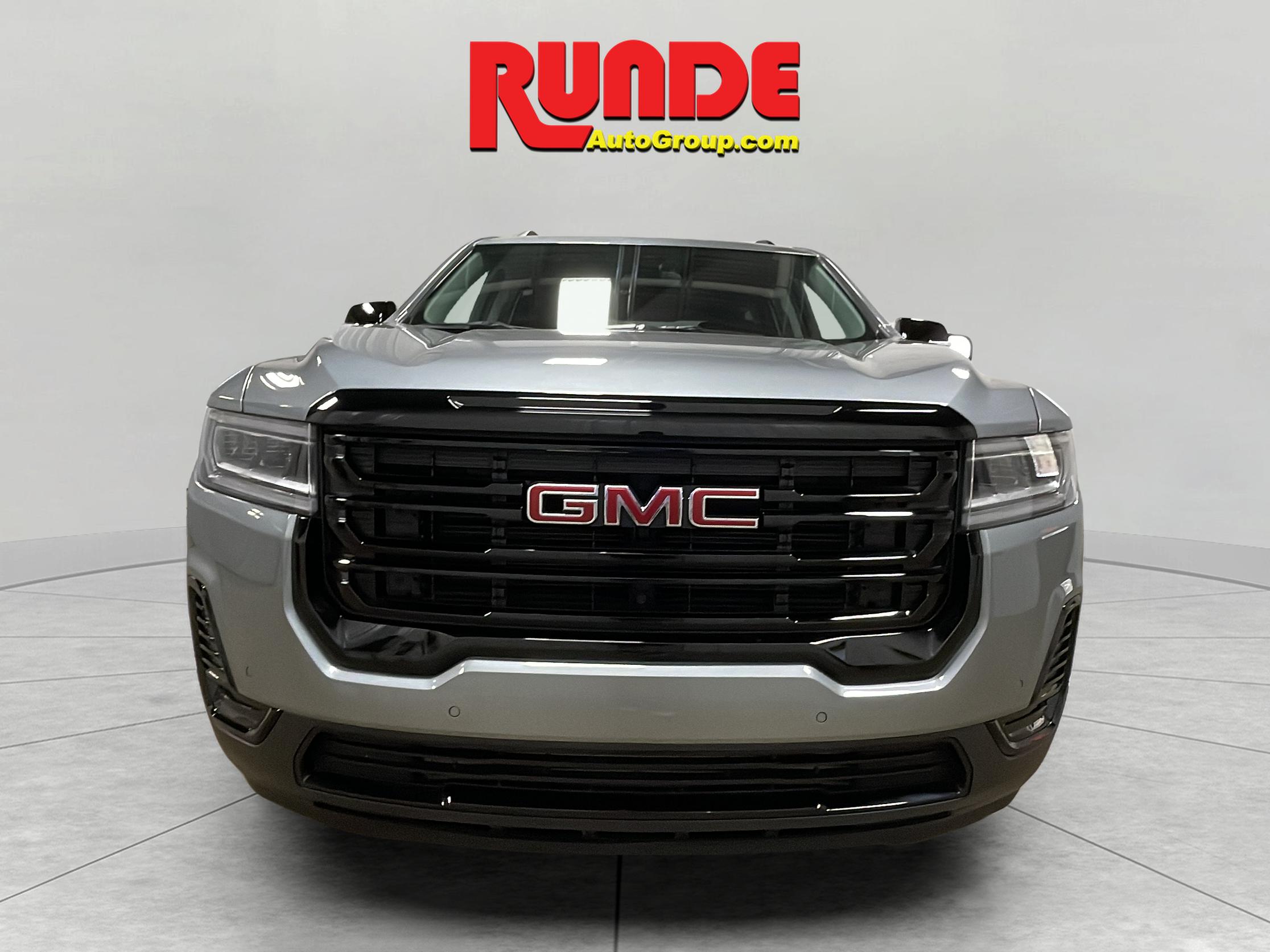 2023 Gmc Acadia SLE photo 2