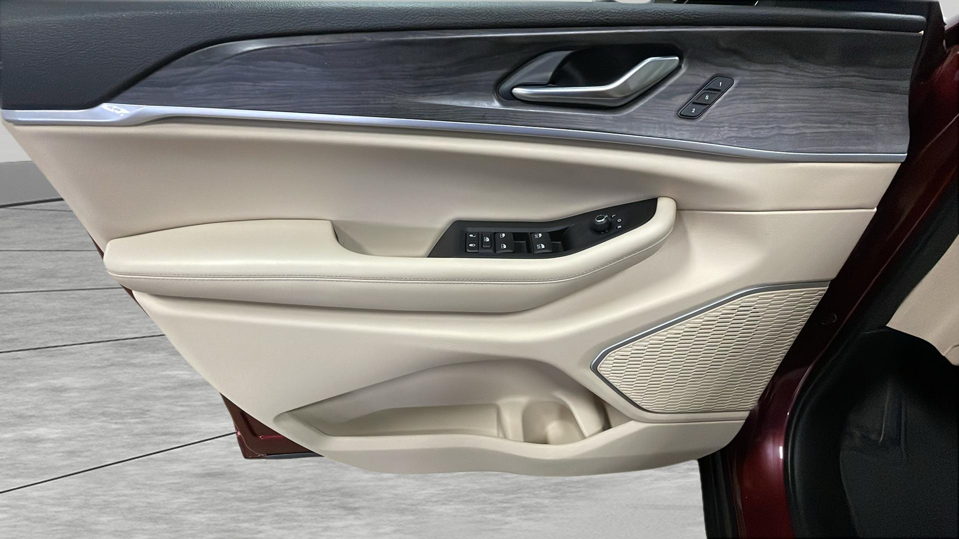 2022 Jeep Grand Cherokee Limited - Photo 9