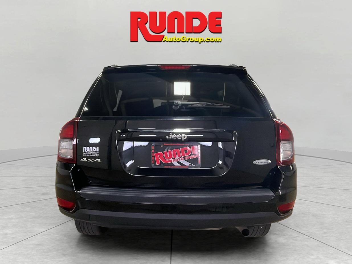 2017 Jeep Compass Latitude photo 4