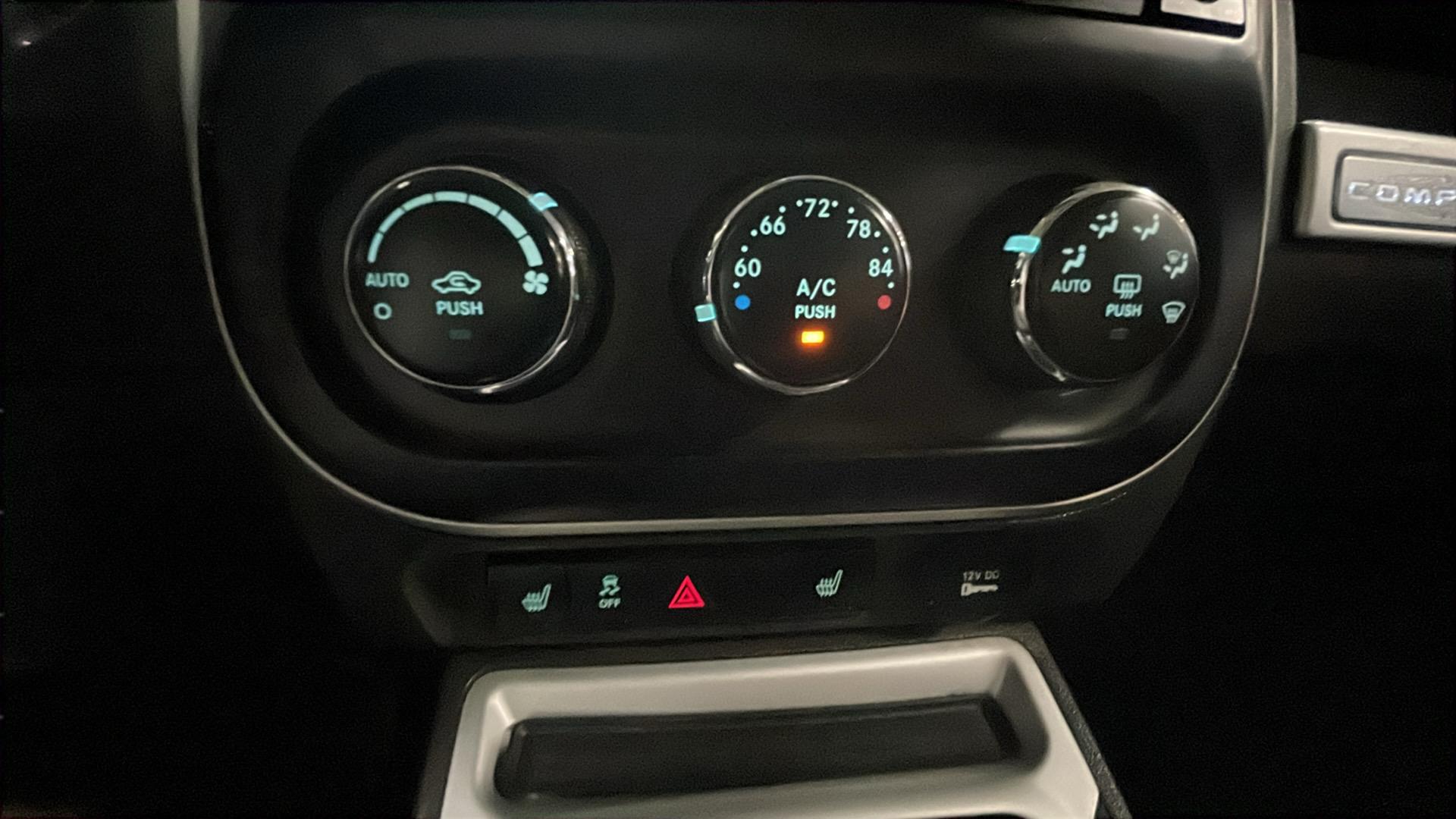 2017 Jeep Compass Latitude photo 13
