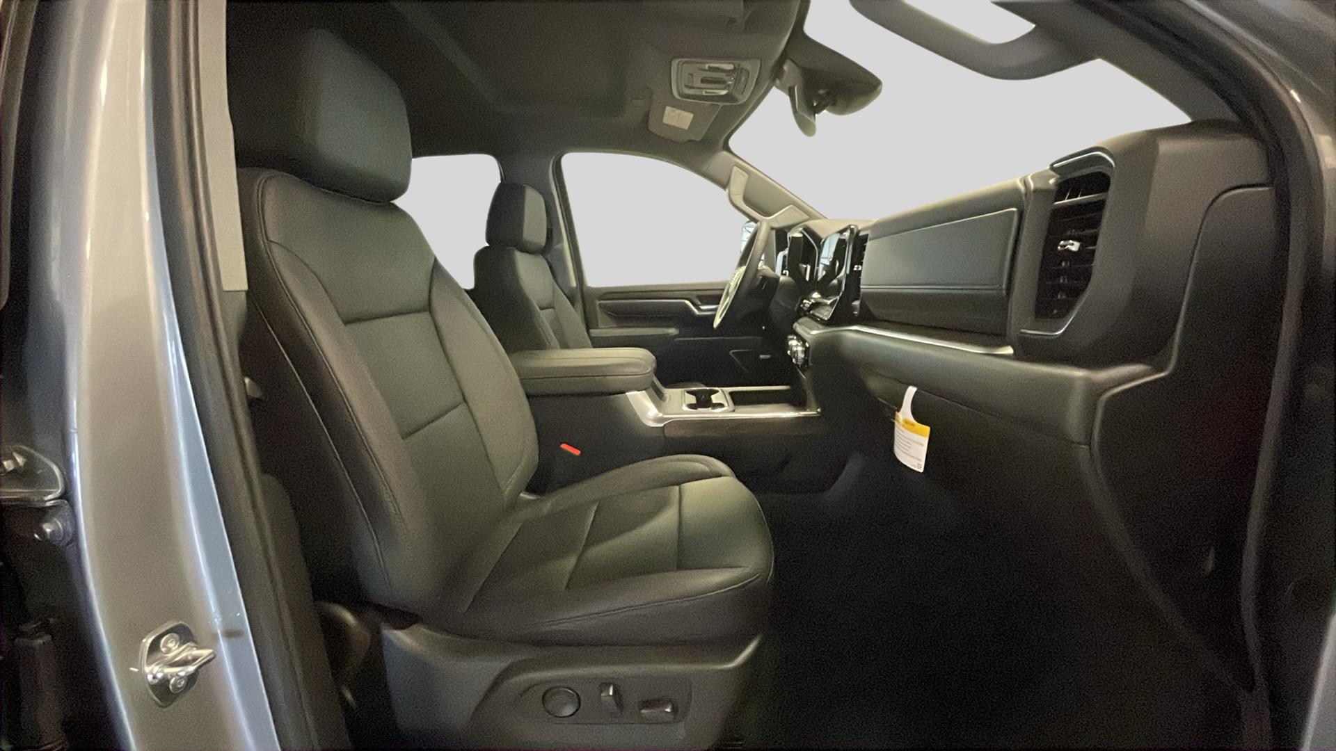 2025 Gmc Sierra 2500 HD SLT photo 15