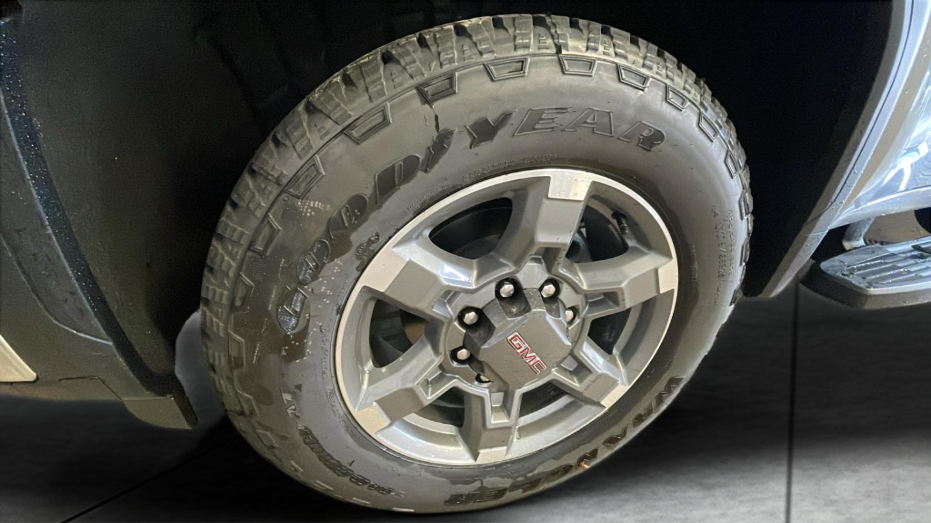 2025 Gmc Sierra 2500 HD SLT photo 16