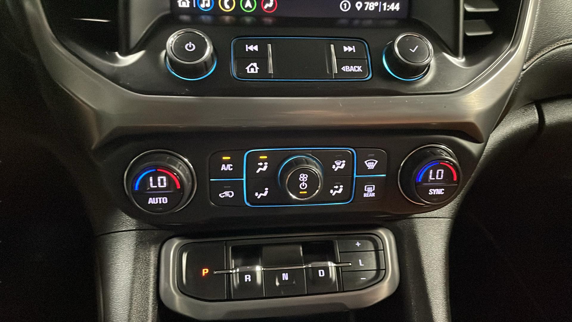 2020 Gmc Acadia AT4 photo 8