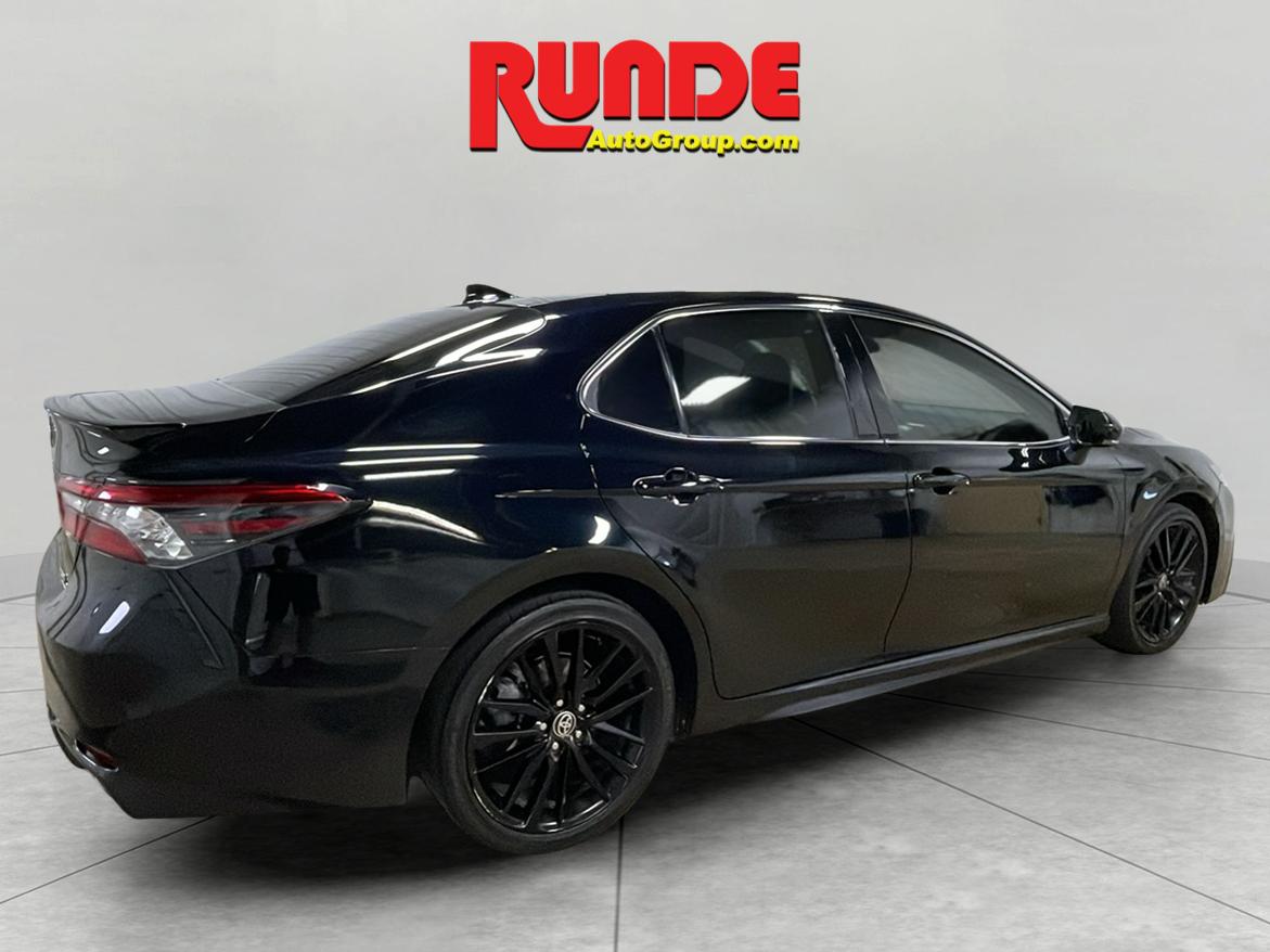 2021 Toyota Camry XSE photo 5