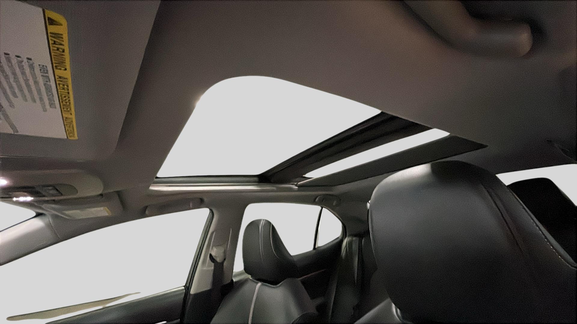 2021 Toyota Camry XSE photo 11