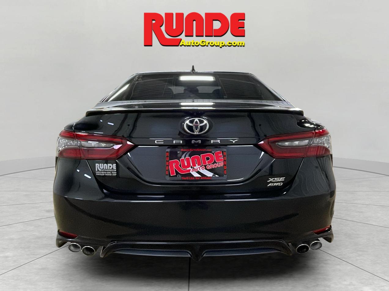 2021 Toyota Camry XSE photo 4