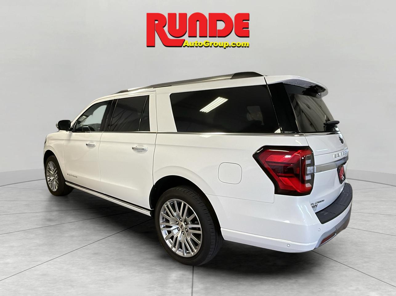 2024 Ford Expedition MAX Platinum photo 3