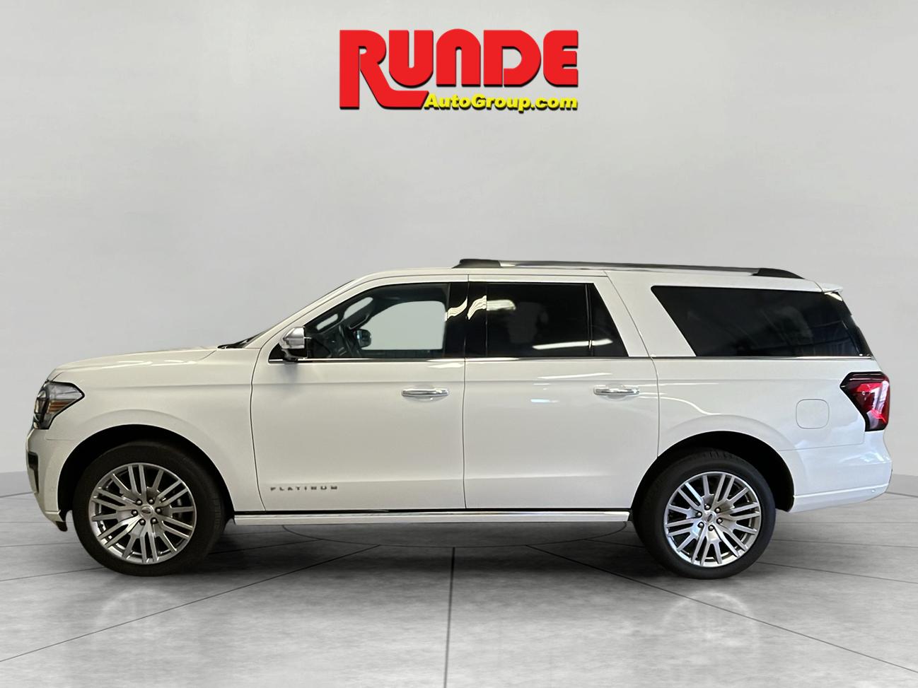 2024 Ford Expedition MAX Platinum photo 2