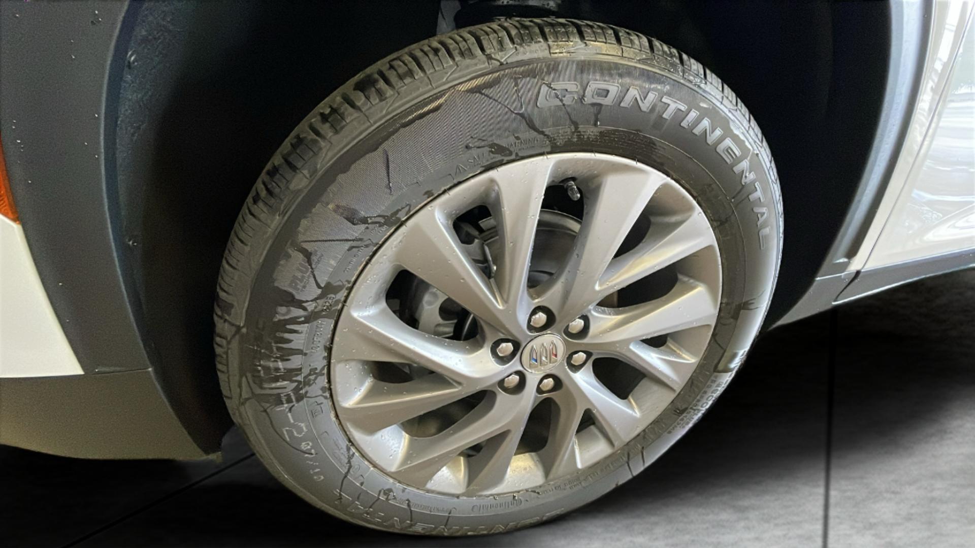 2026 Buick Enclave Preferred photo 19