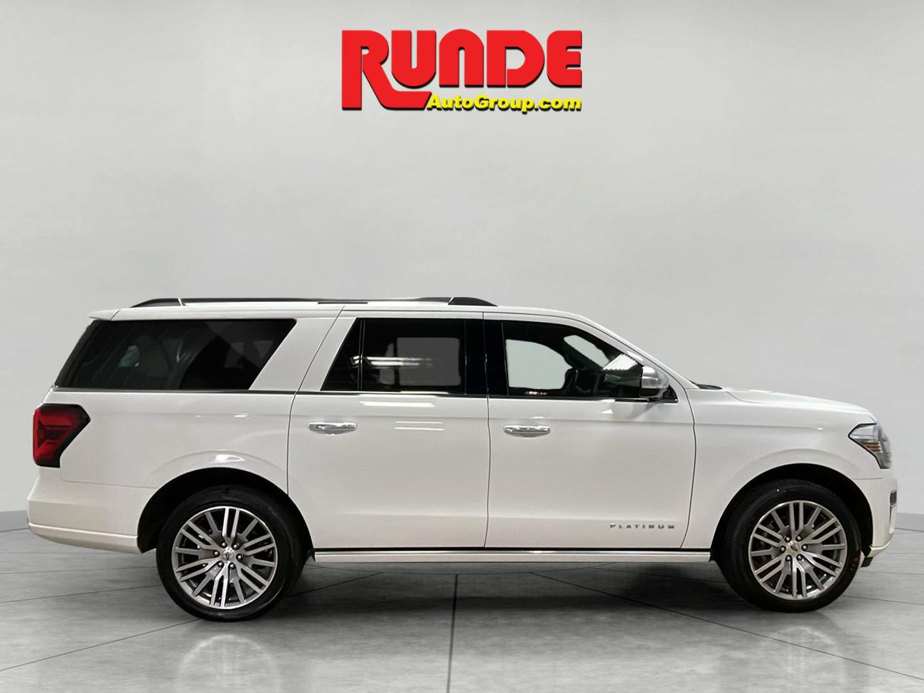 2022 Ford Expedition MAX Platinum photo 6