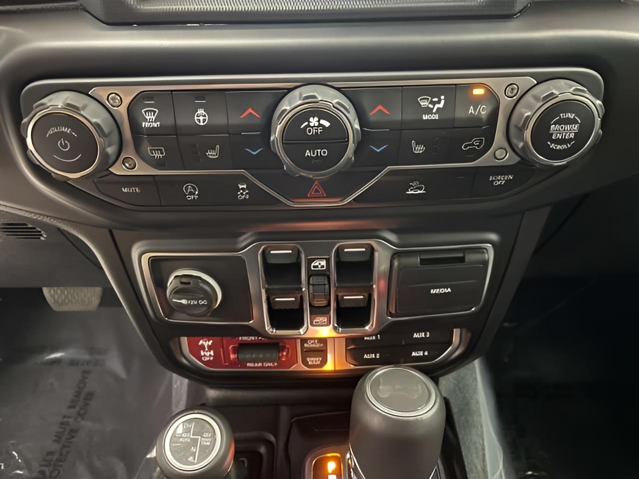 2022 Jeep Wrangler Unlimited Rubicon High Tide photo 15