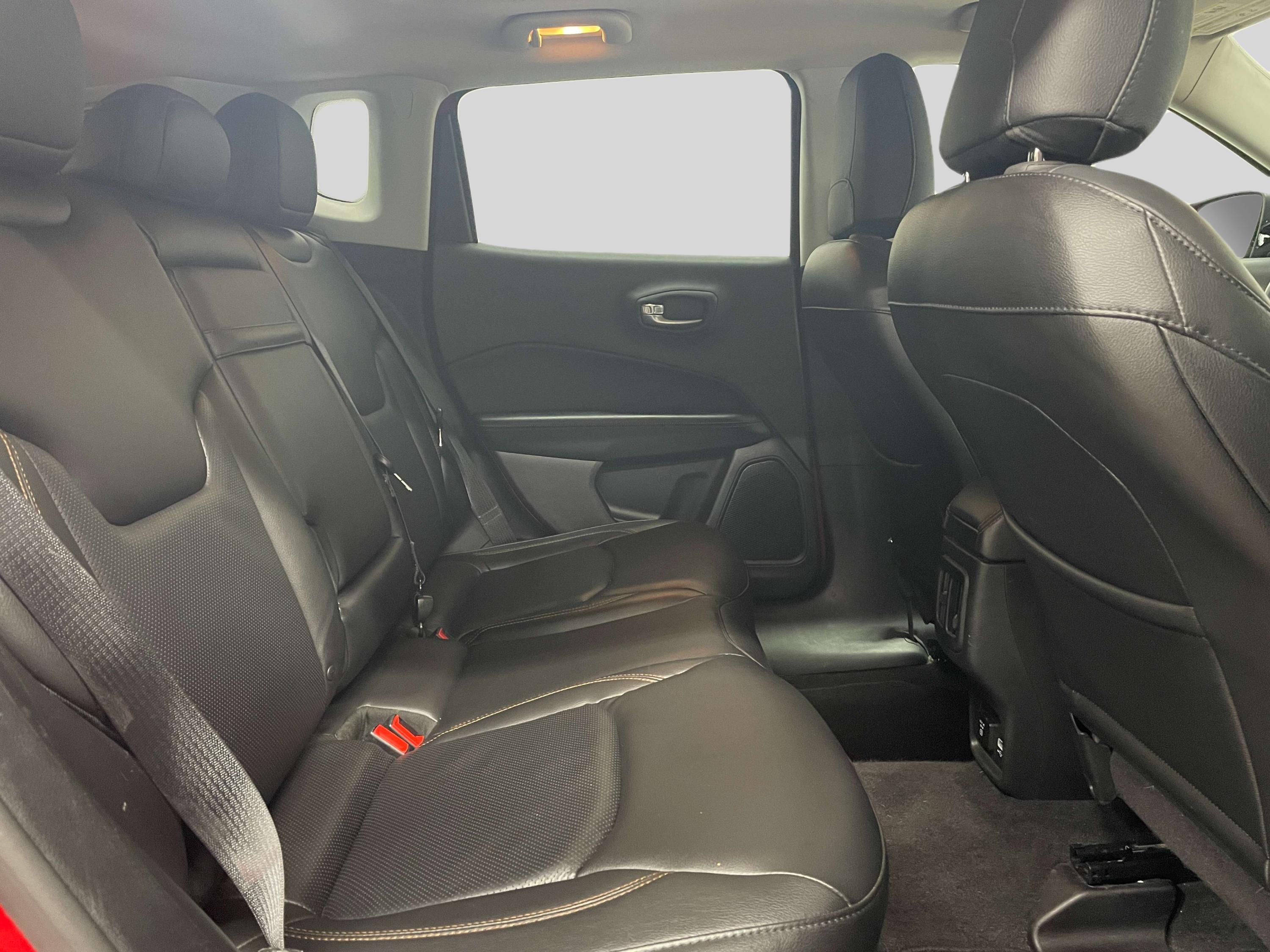 2018 Jeep Compass Limited photo 18
