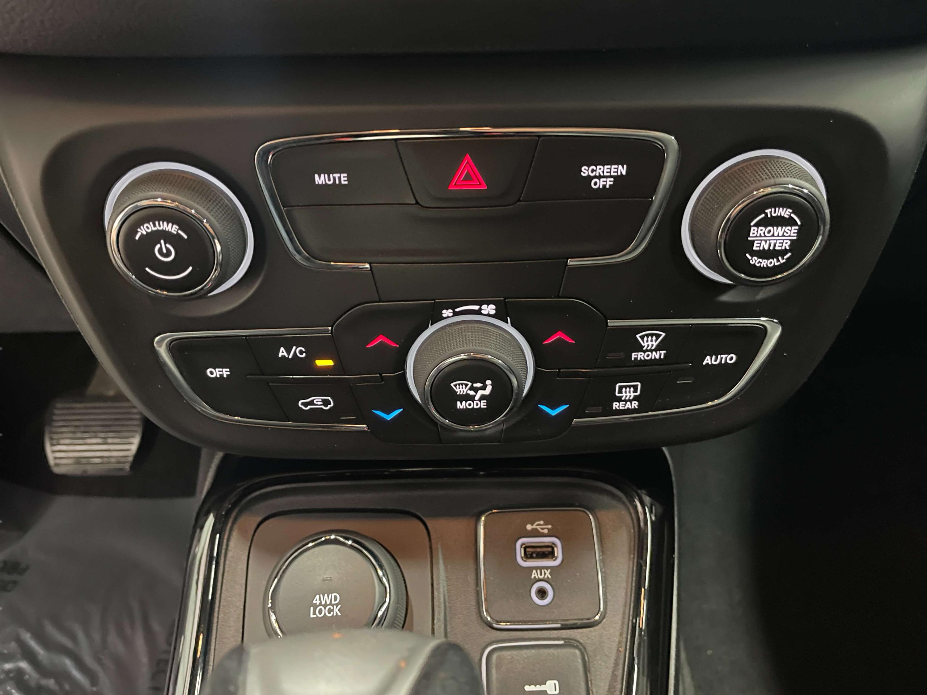 2018 Jeep Compass Limited photo 15
