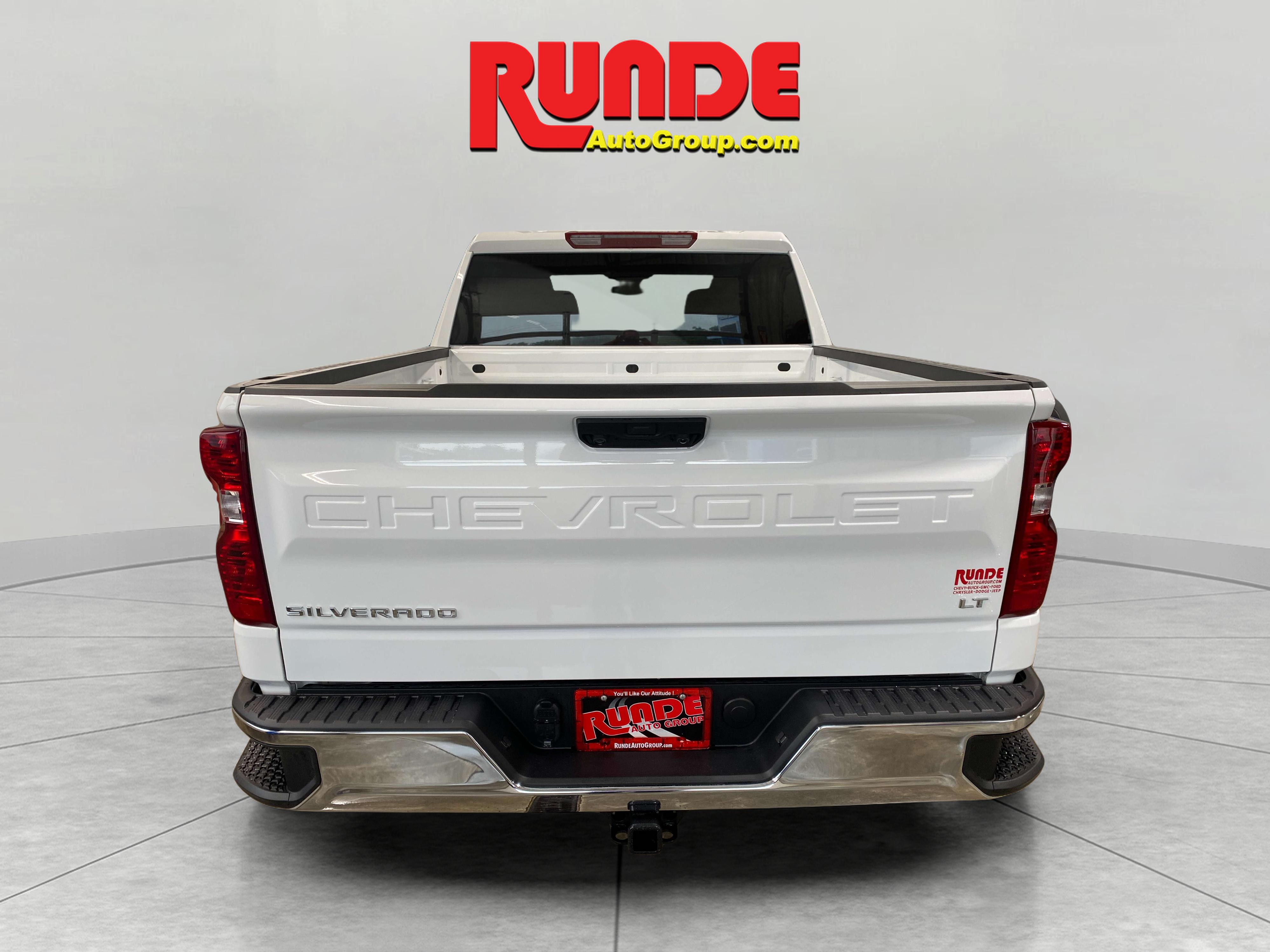 2025 Chevrolet Silverado 1500 LT photo 3