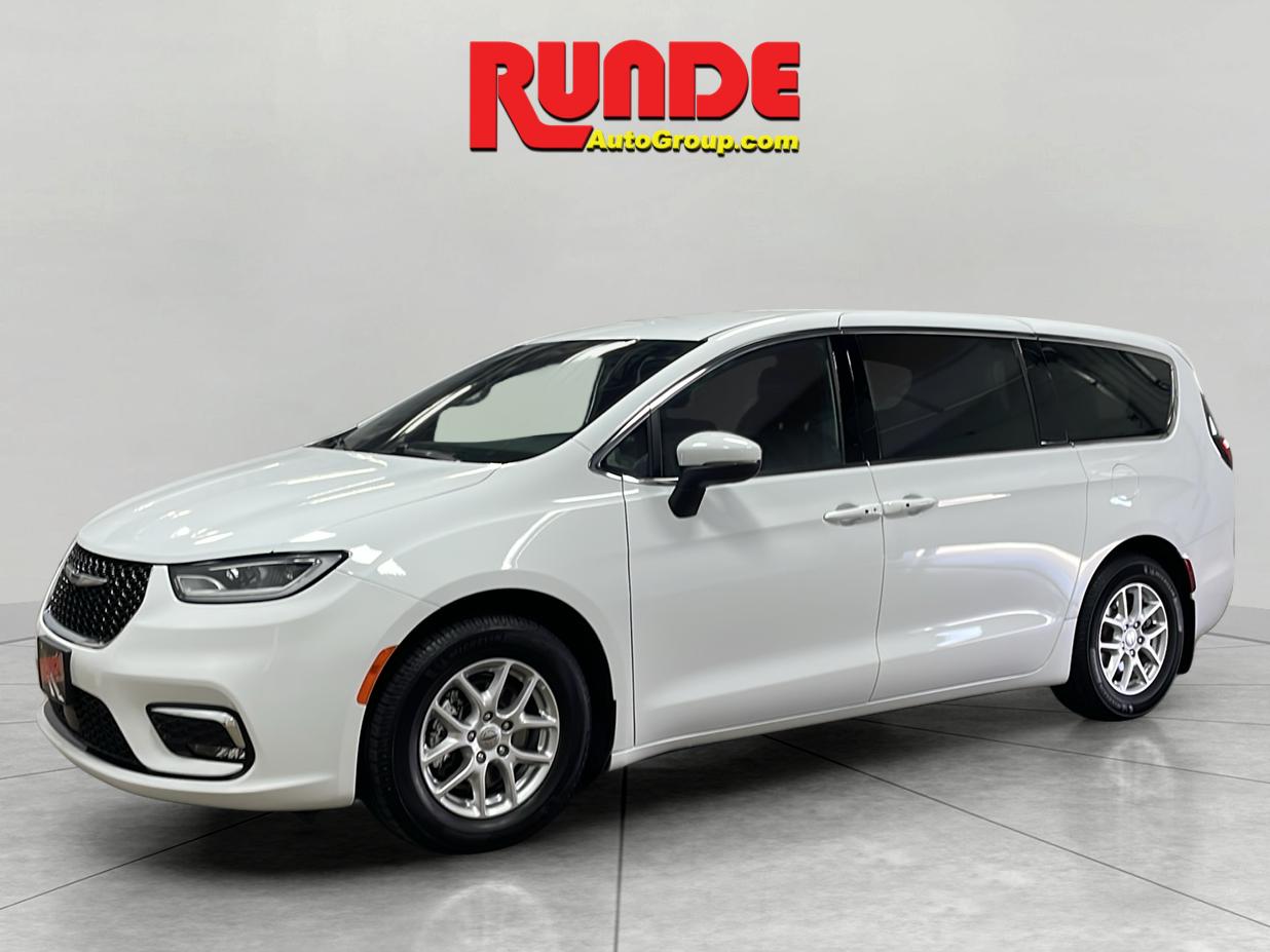 2024 Chrysler Pacifica Hybrid S Appearance photo 22