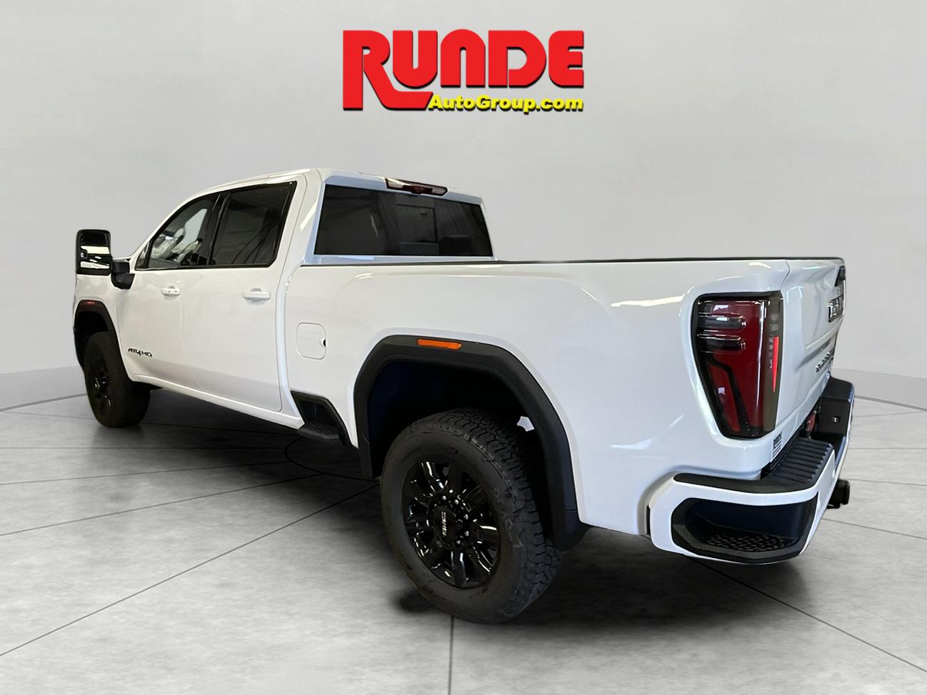 2025 Gmc Sierra 2500 HD photo 3