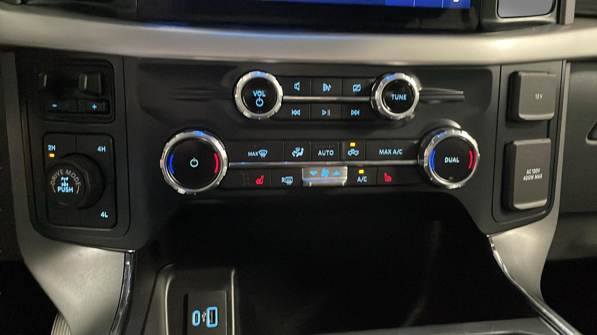 2022 Ford F-150 XLT photo 12
