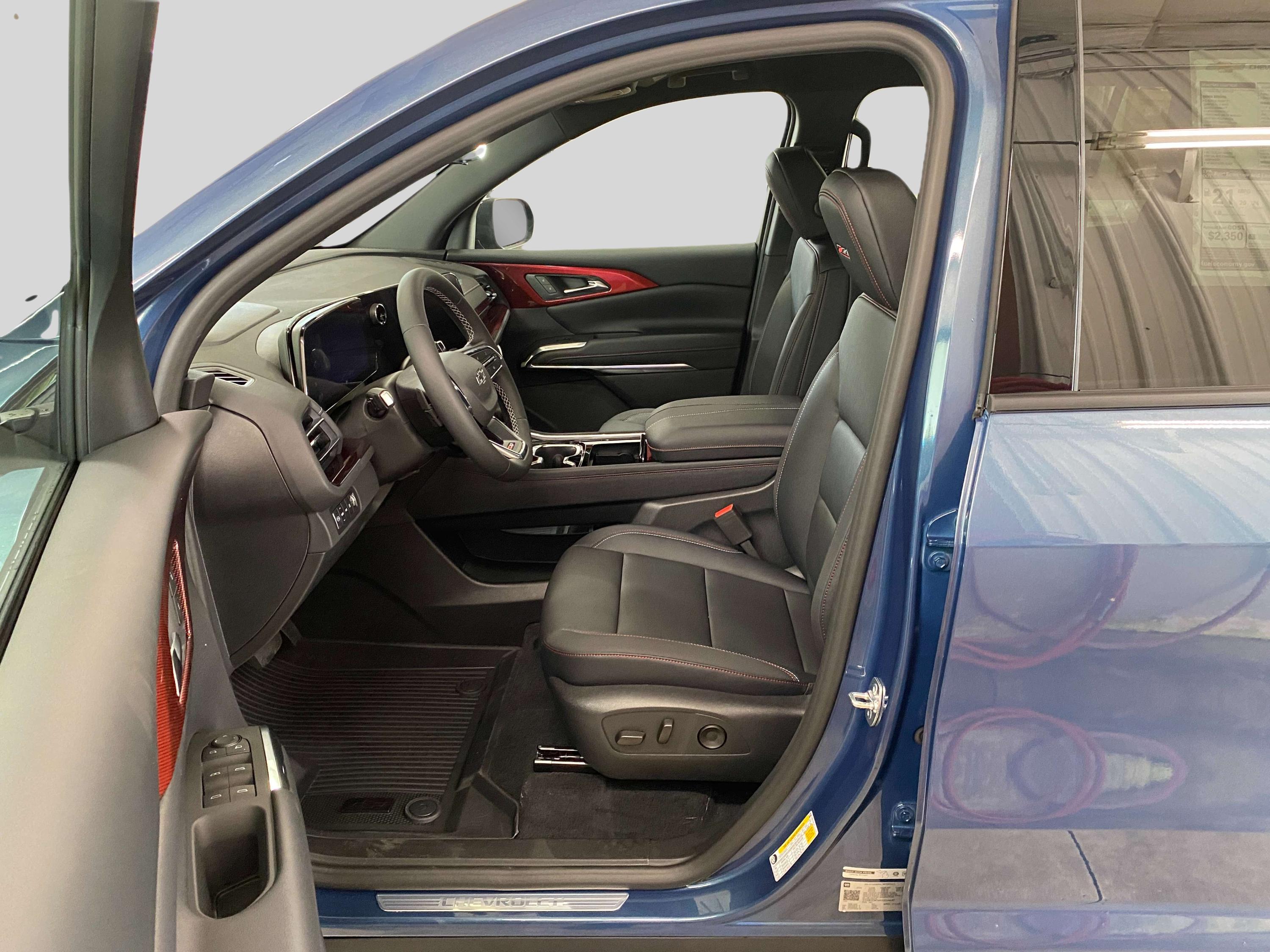 2026 Chevrolet Traverse Z71 photo 9