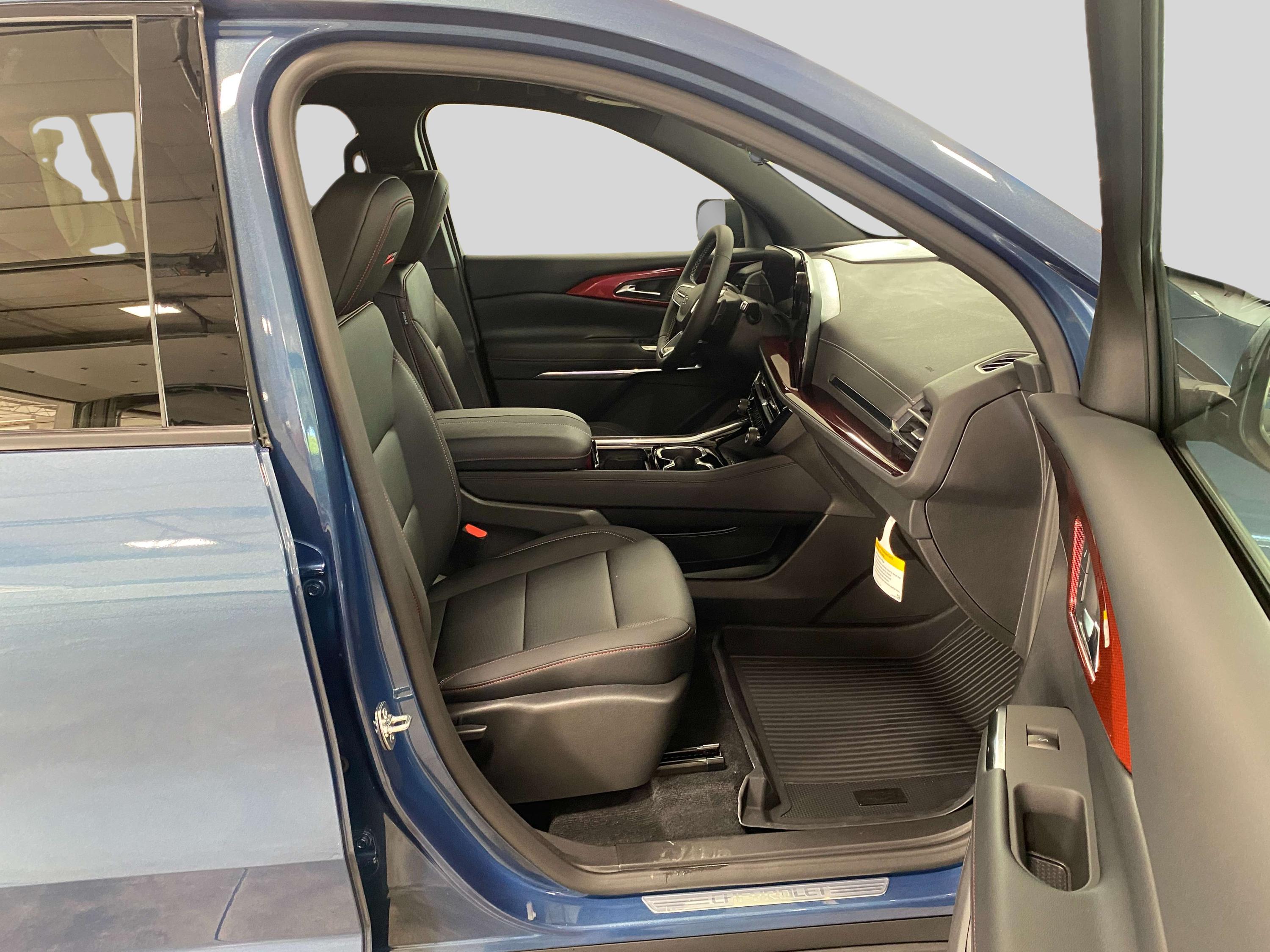 2026 Chevrolet Traverse Z71 photo 10
