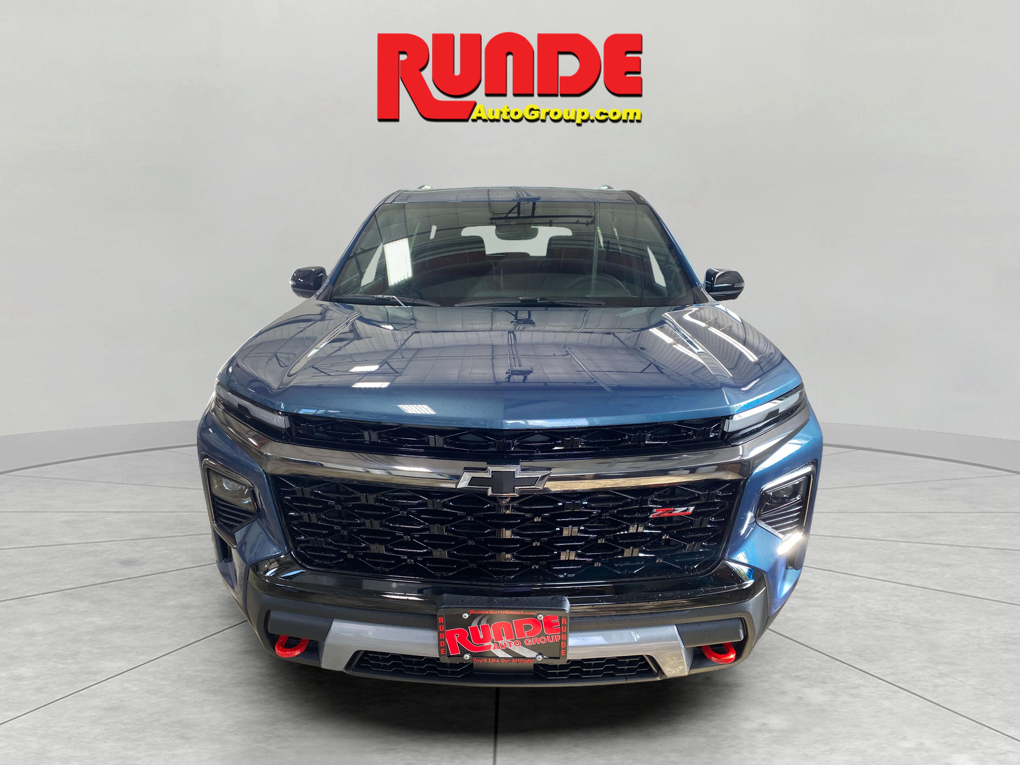 2026 Chevrolet Traverse Z71 photo 2