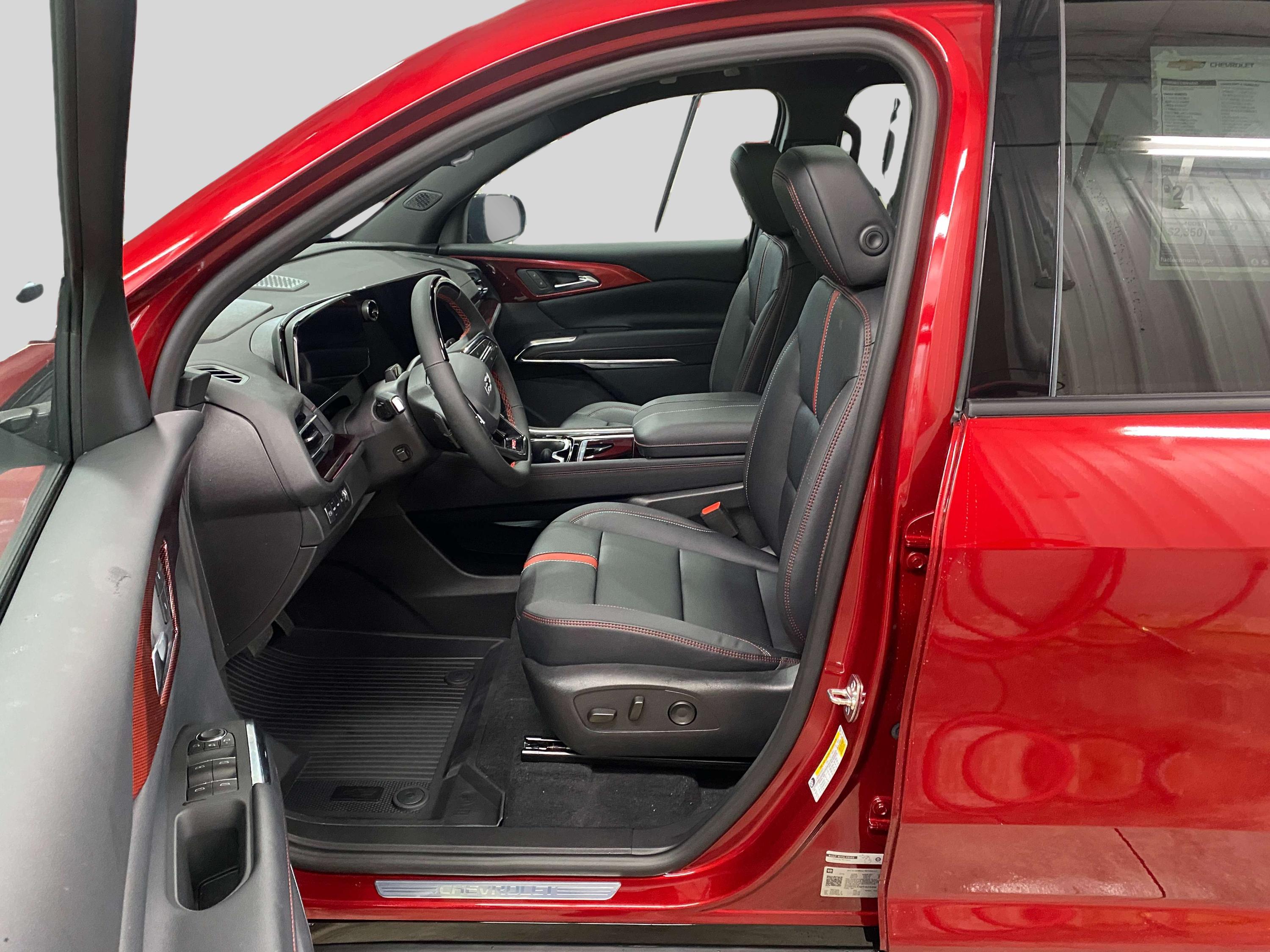 2026 Chevrolet Traverse RS photo 9