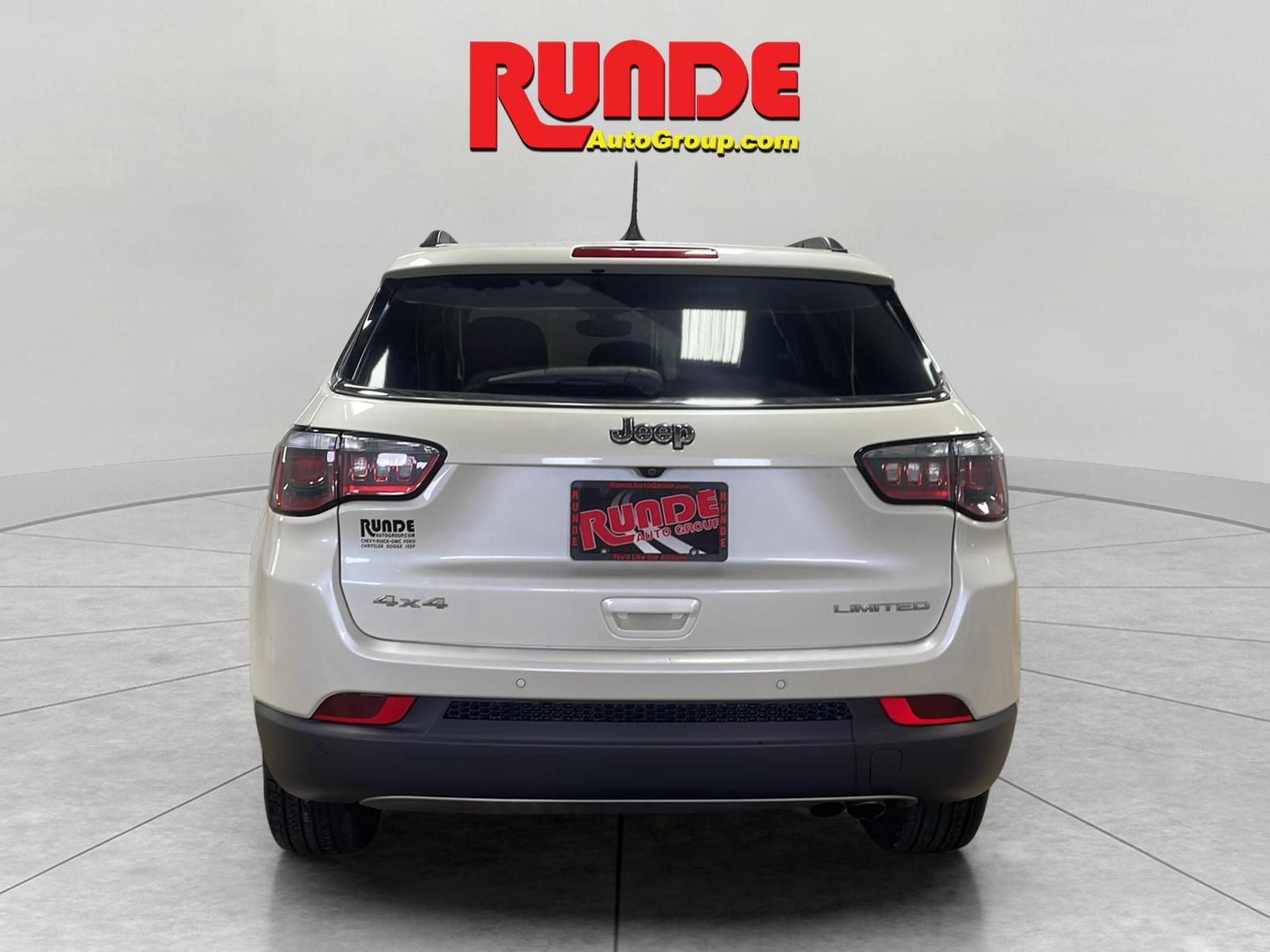 2017 Jeep Compass Limited photo 4