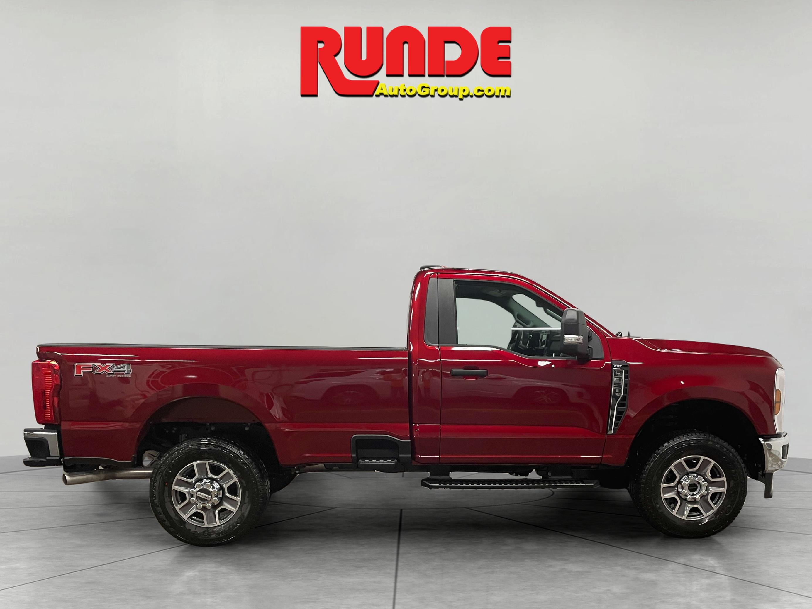 2025 Ford F-350 XLT photo 6
