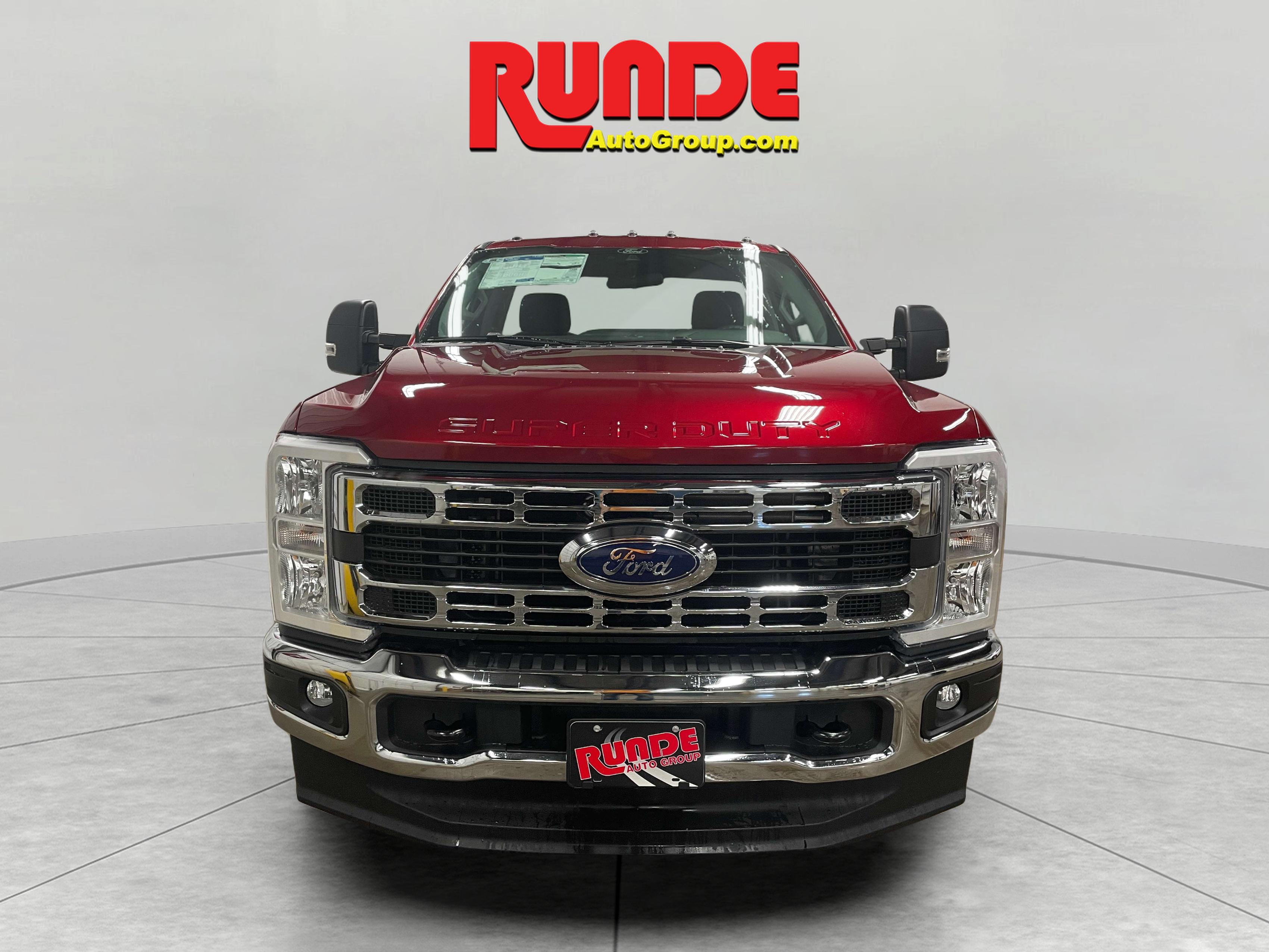 2025 Ford F-350 XLT photo 8