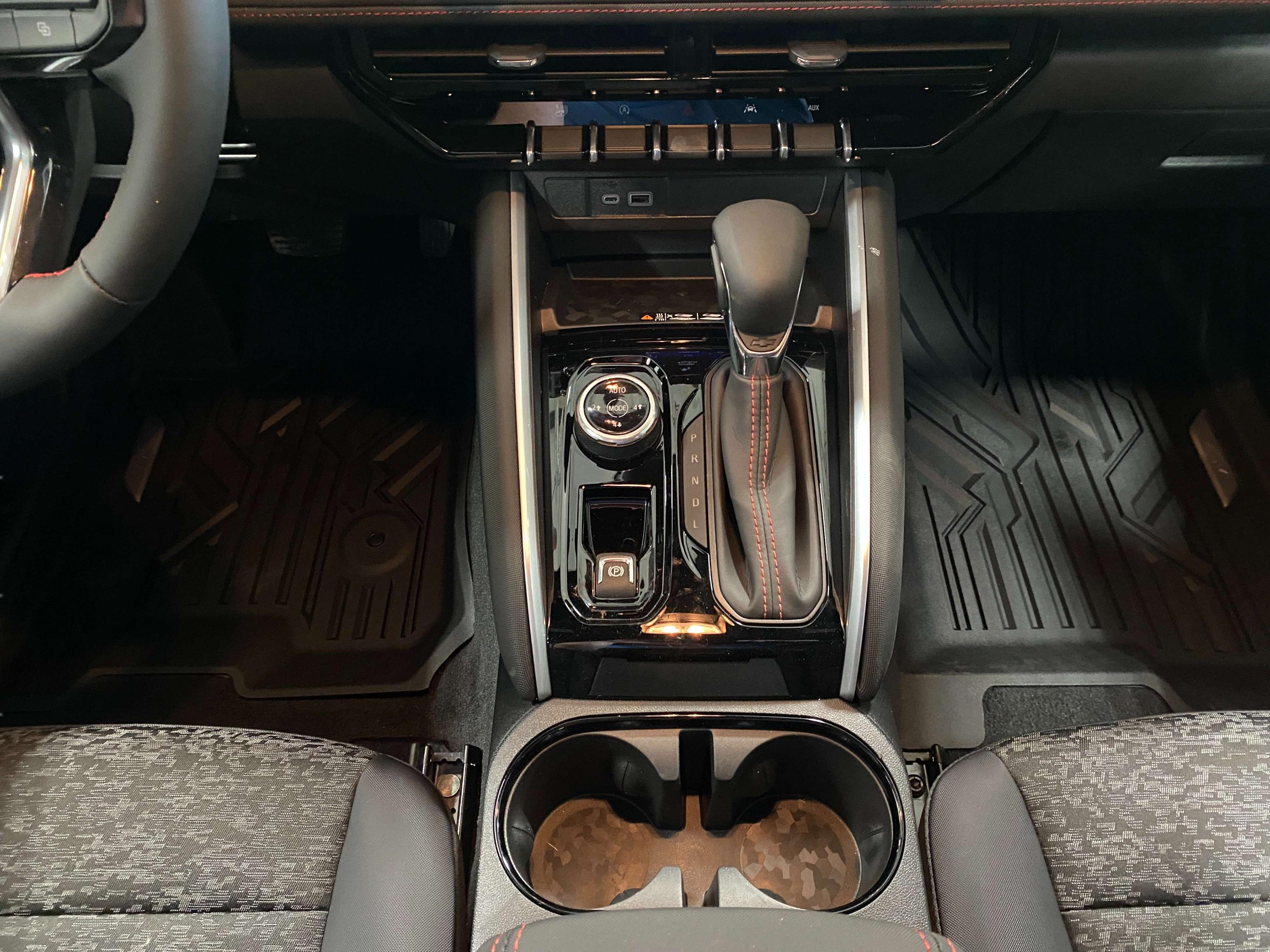 2026 Chevrolet Colorado Z71 photo 13