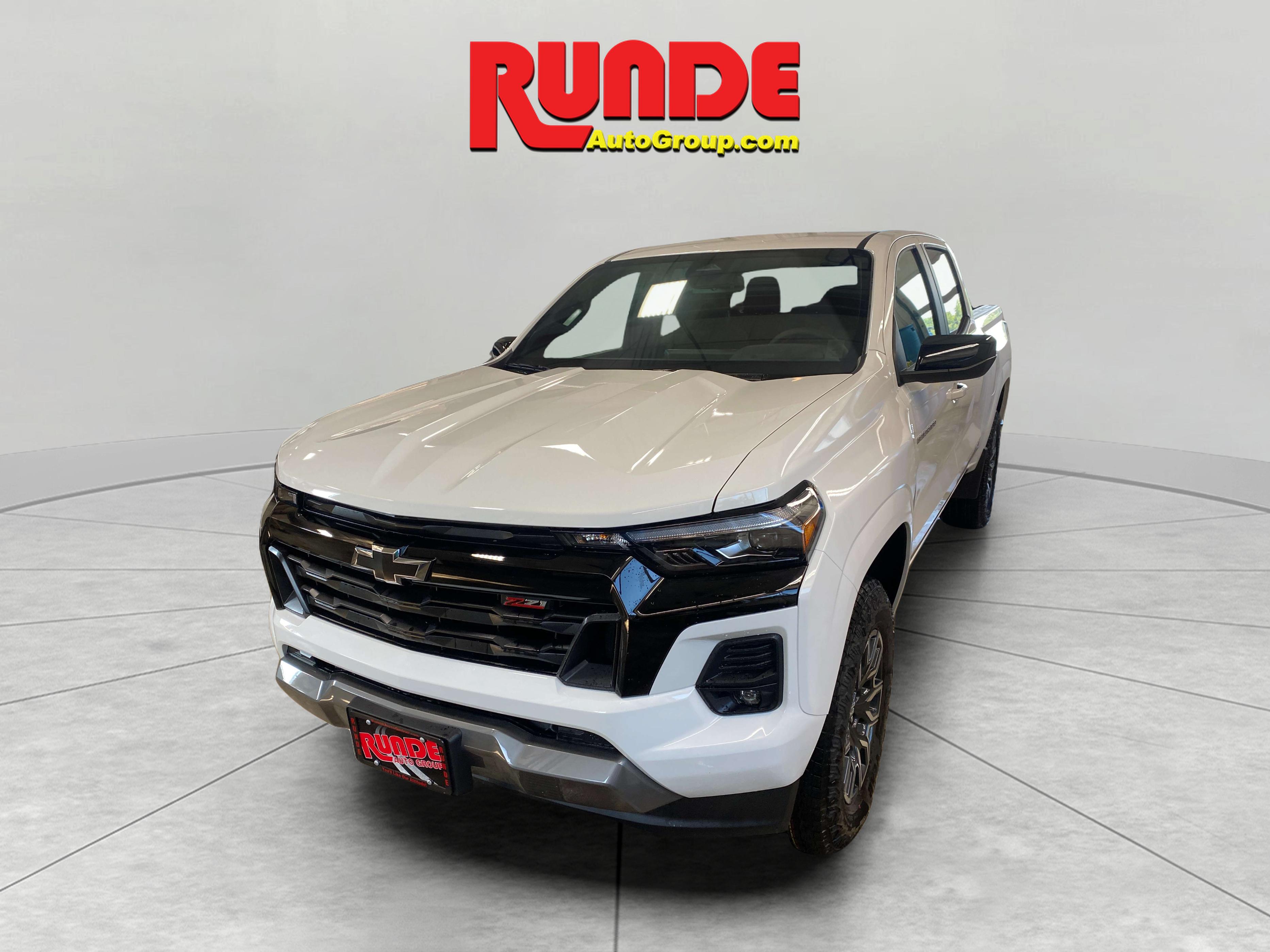 2026 Chevrolet Colorado Z71 photo 3