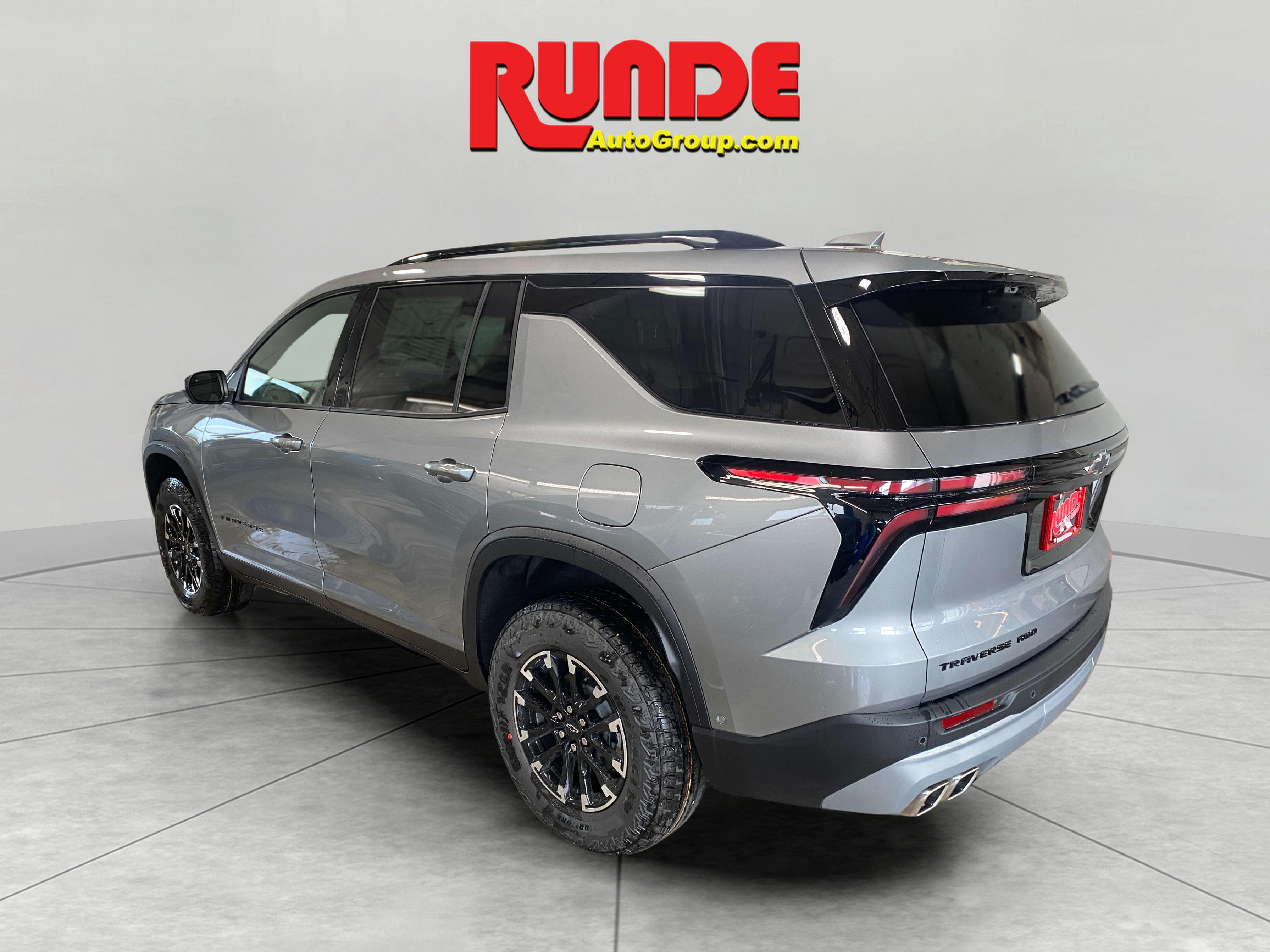 2026 Chevrolet Traverse Z71 photo 4