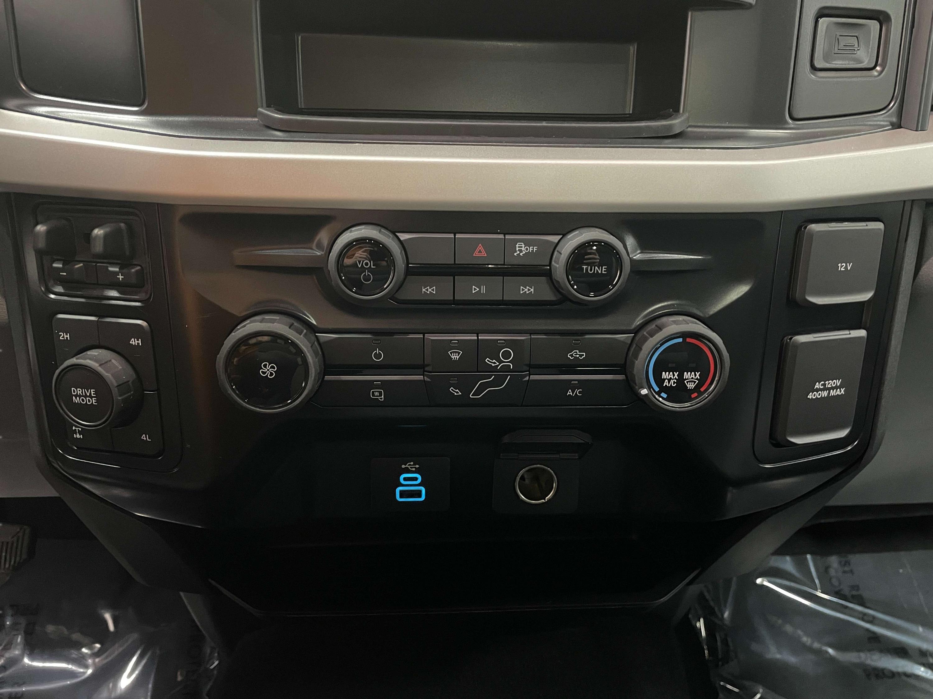 2025 Ford F-350 XLT photo 12