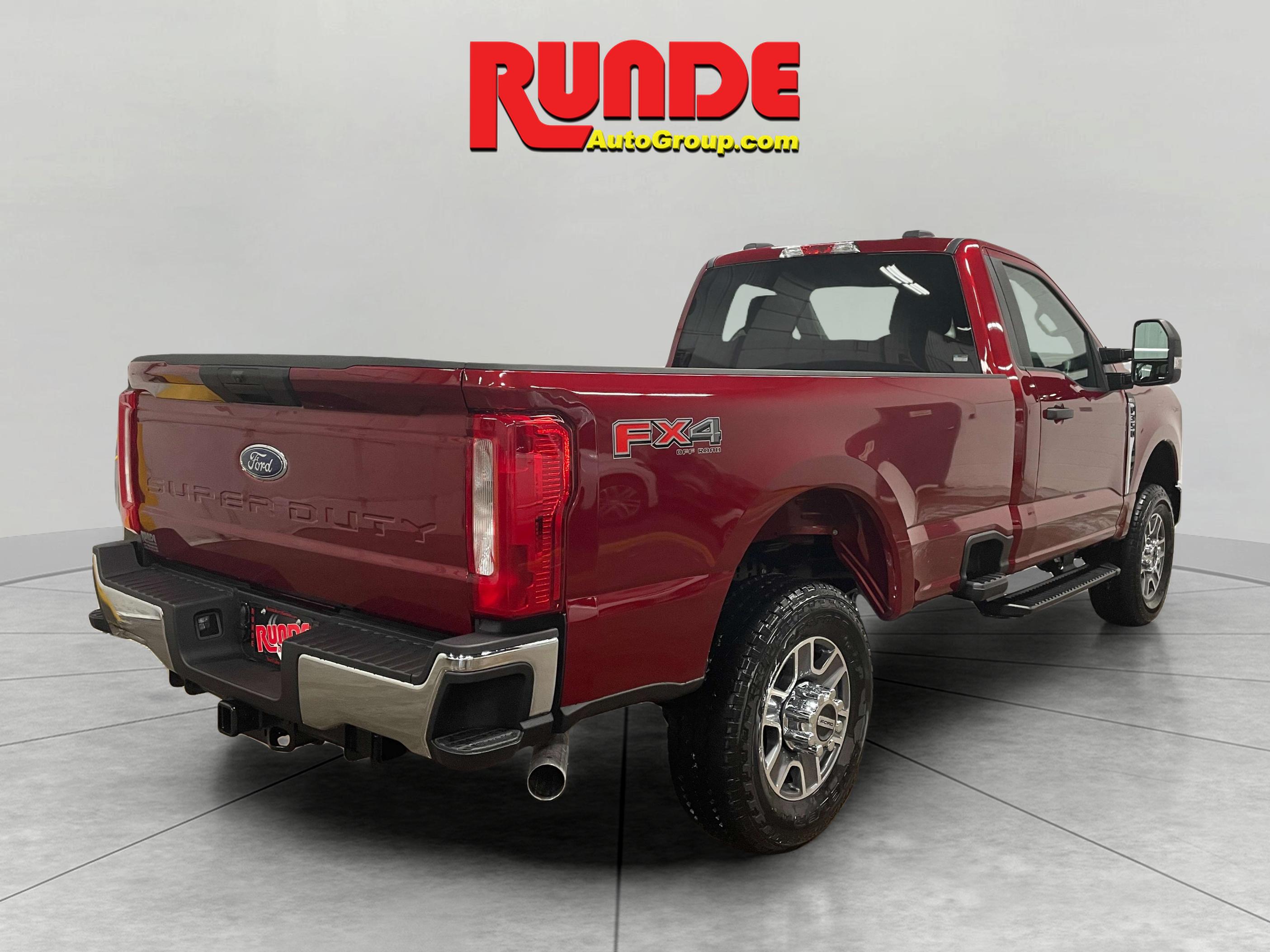 2025 Ford F-350 XLT photo 5