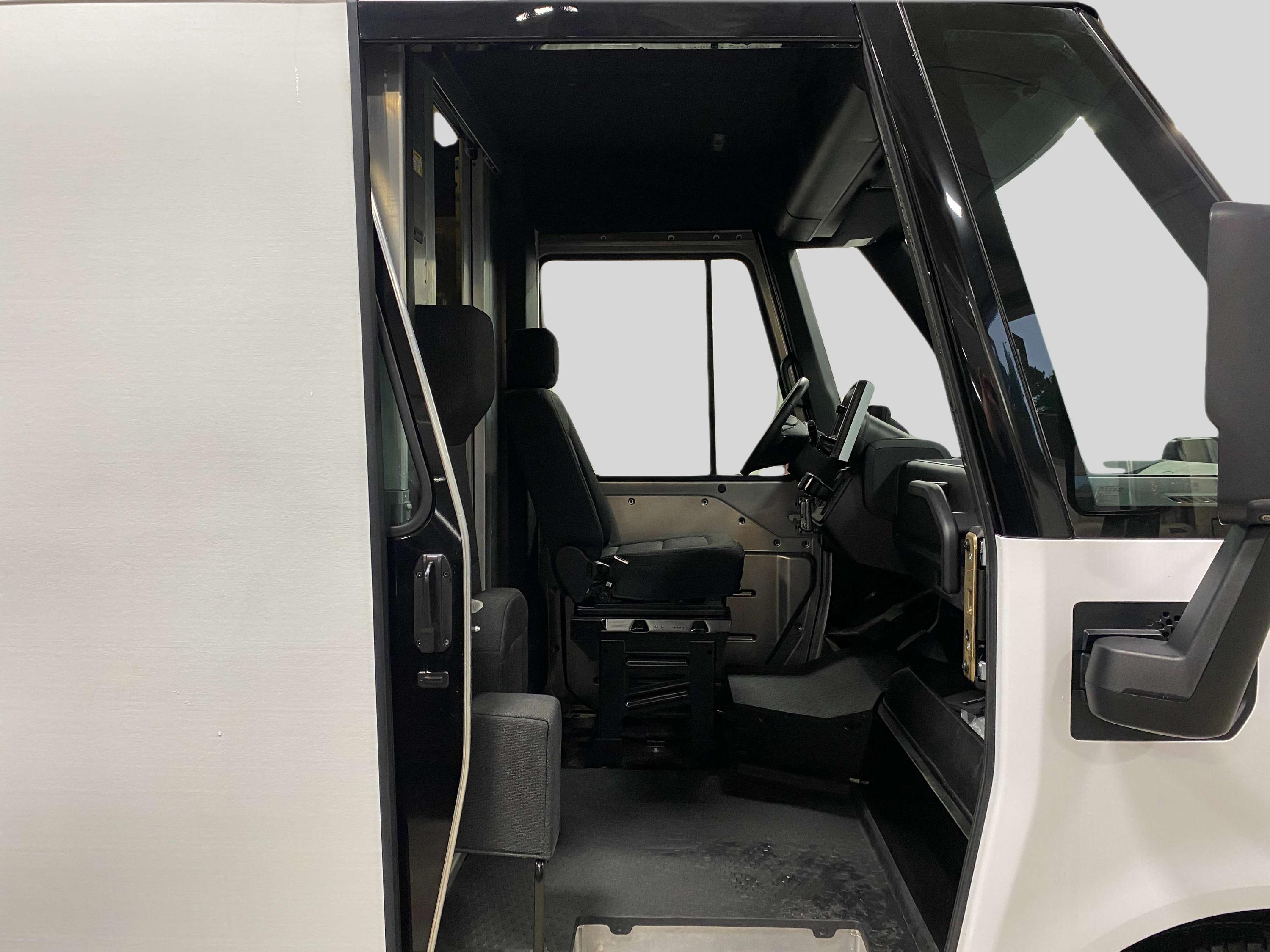 2023 Brightdrop Zevo 600 photo 6