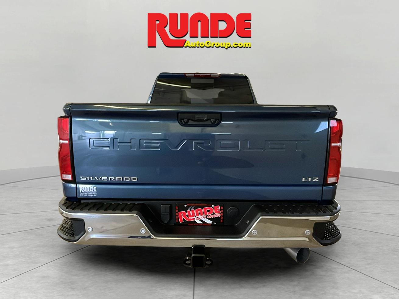 2025 Chevrolet Silverado 2500HD LTZ photo 4