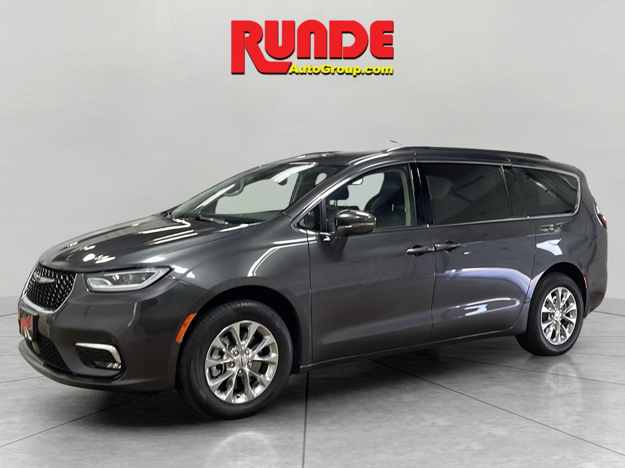 2026 Chrysler Pacifica photo 26