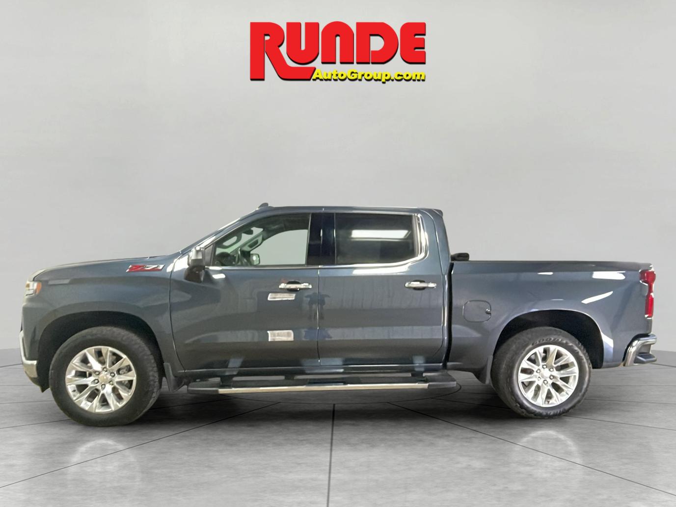 2022 Chevrolet Silverado 1500 LTZ photo 2