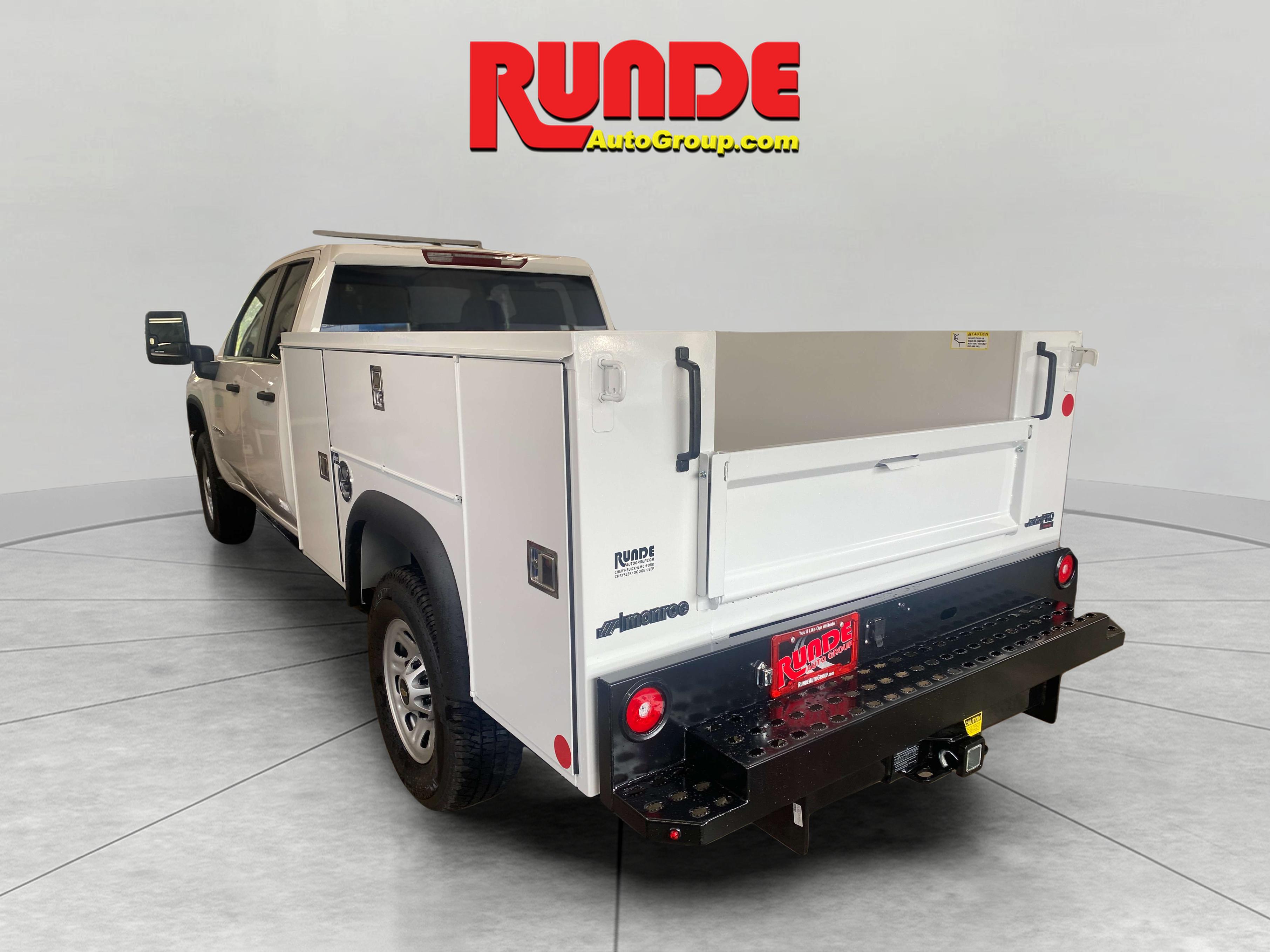 2025 Chevrolet Silverado 3500HD Work Truck photo 4
