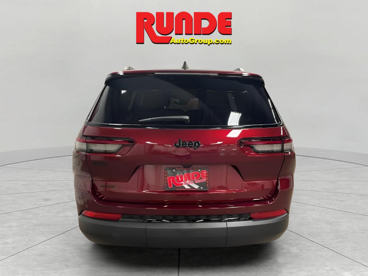 2025 Jeep Grand Cherokee Altitude X photo 3