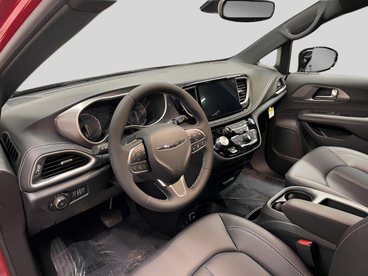2026 Chrysler Pacifica photo 11