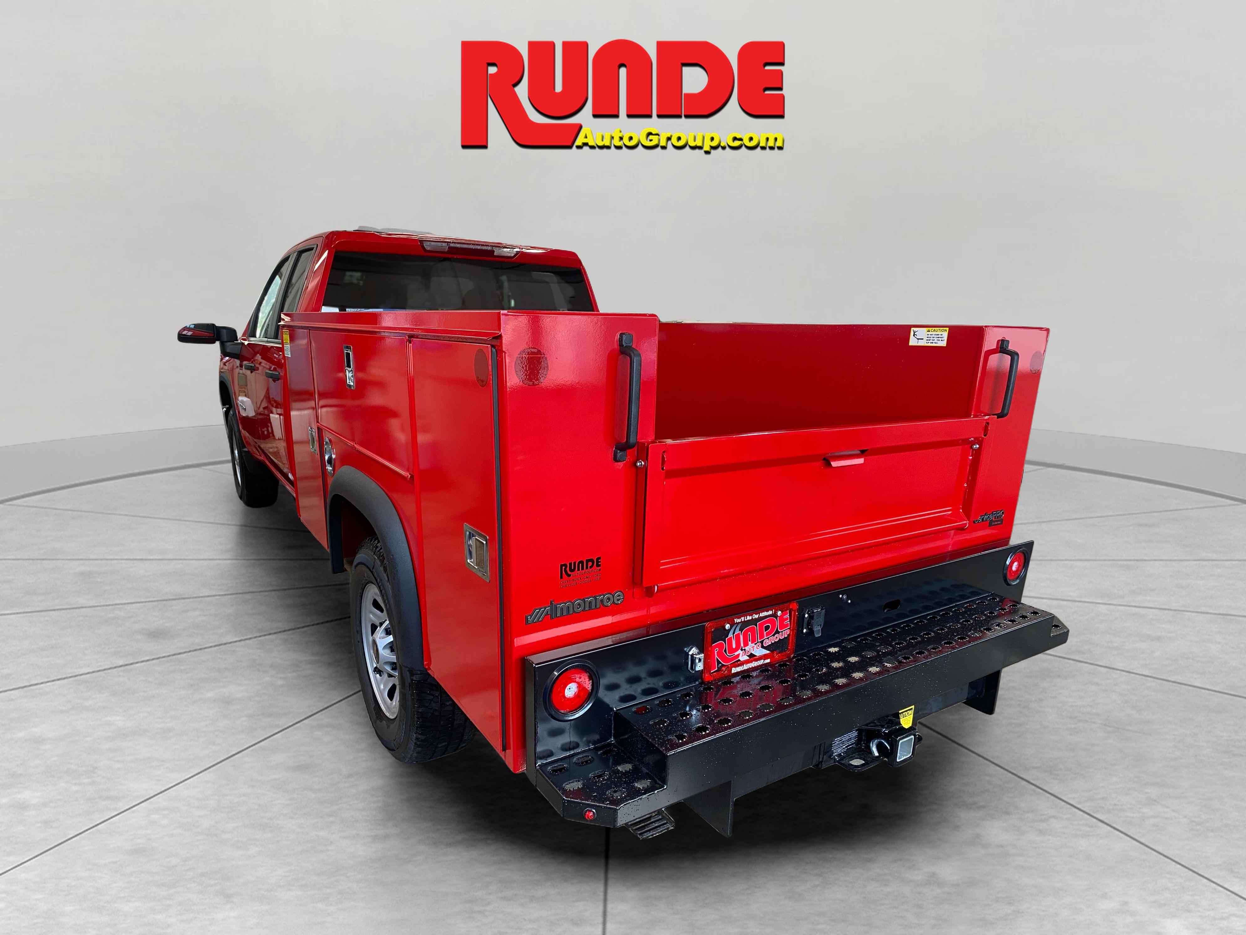 2025 Chevrolet Silverado 2500HD Work Truck photo 2