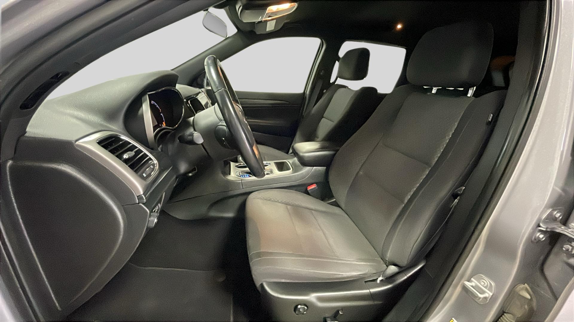2020 Jeep Grand Cherokee Laredo photo 10