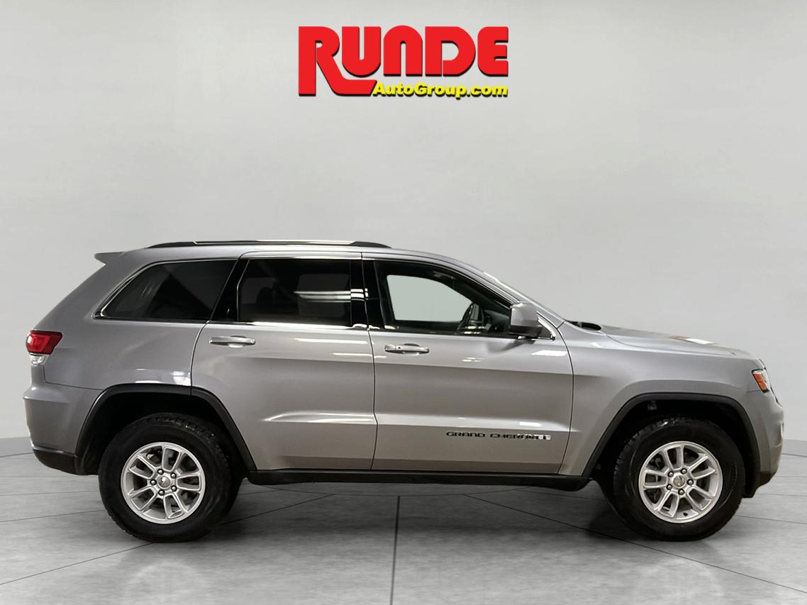 2020 Jeep Grand Cherokee Laredo photo 5