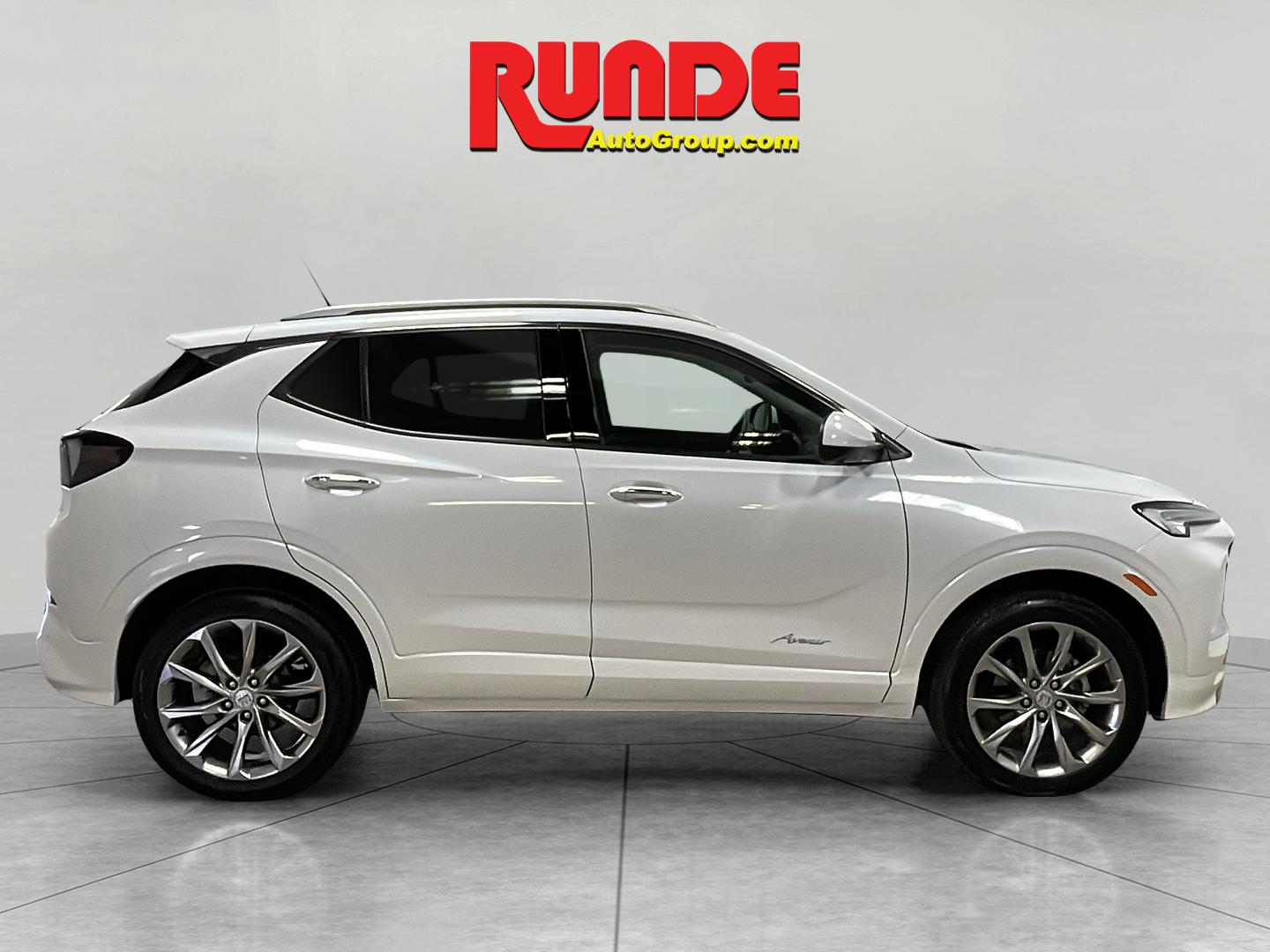 2025 Buick Encore GX Avenir photo 4
